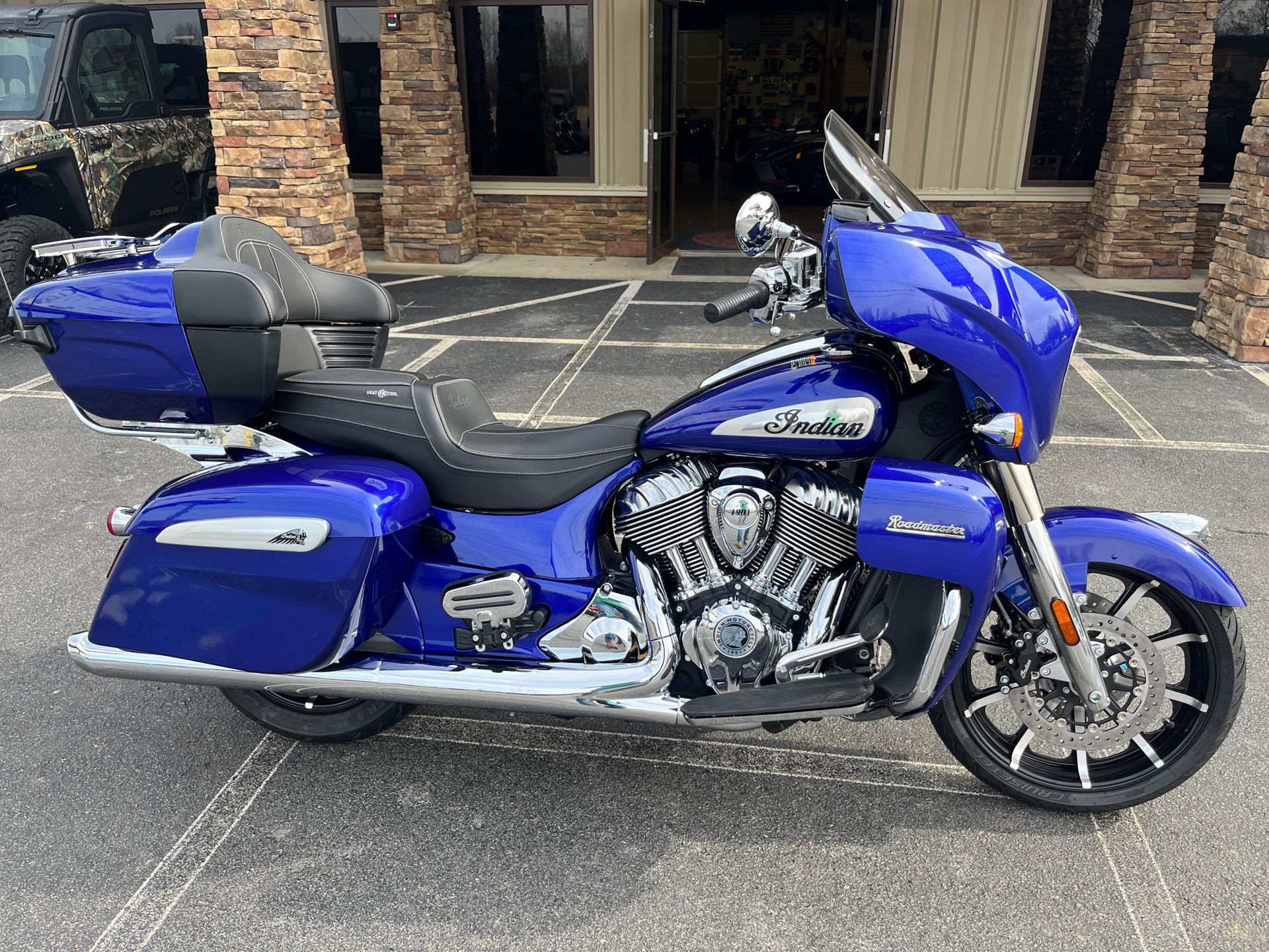 2024 Indian Motorcycle Roadmaster® Limited in Jacksonville, Arkansas - Photo 2