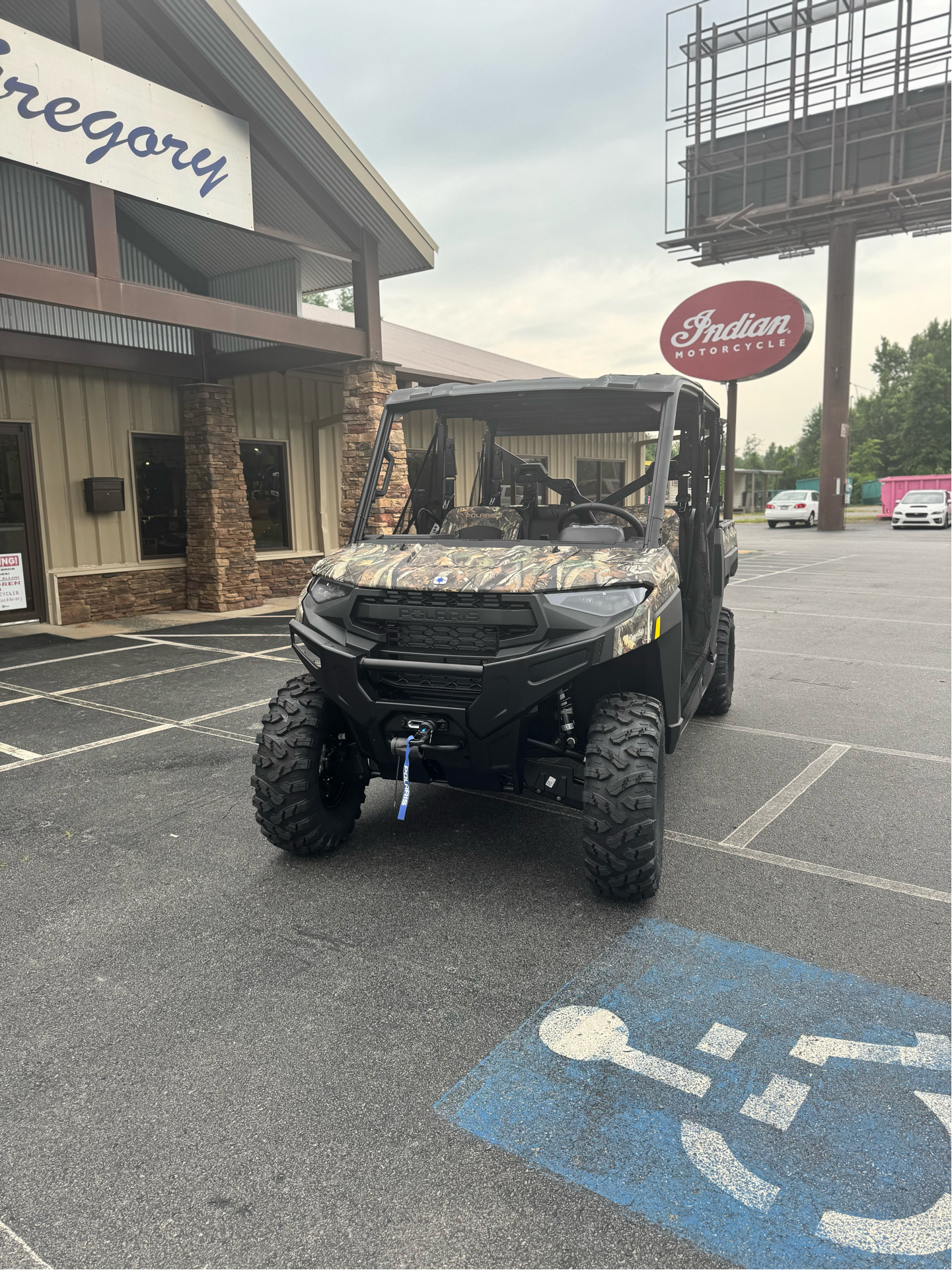 2025 Polaris Ranger Crew XP 1000 Premium in Jacksonville, Arkansas - Photo 2