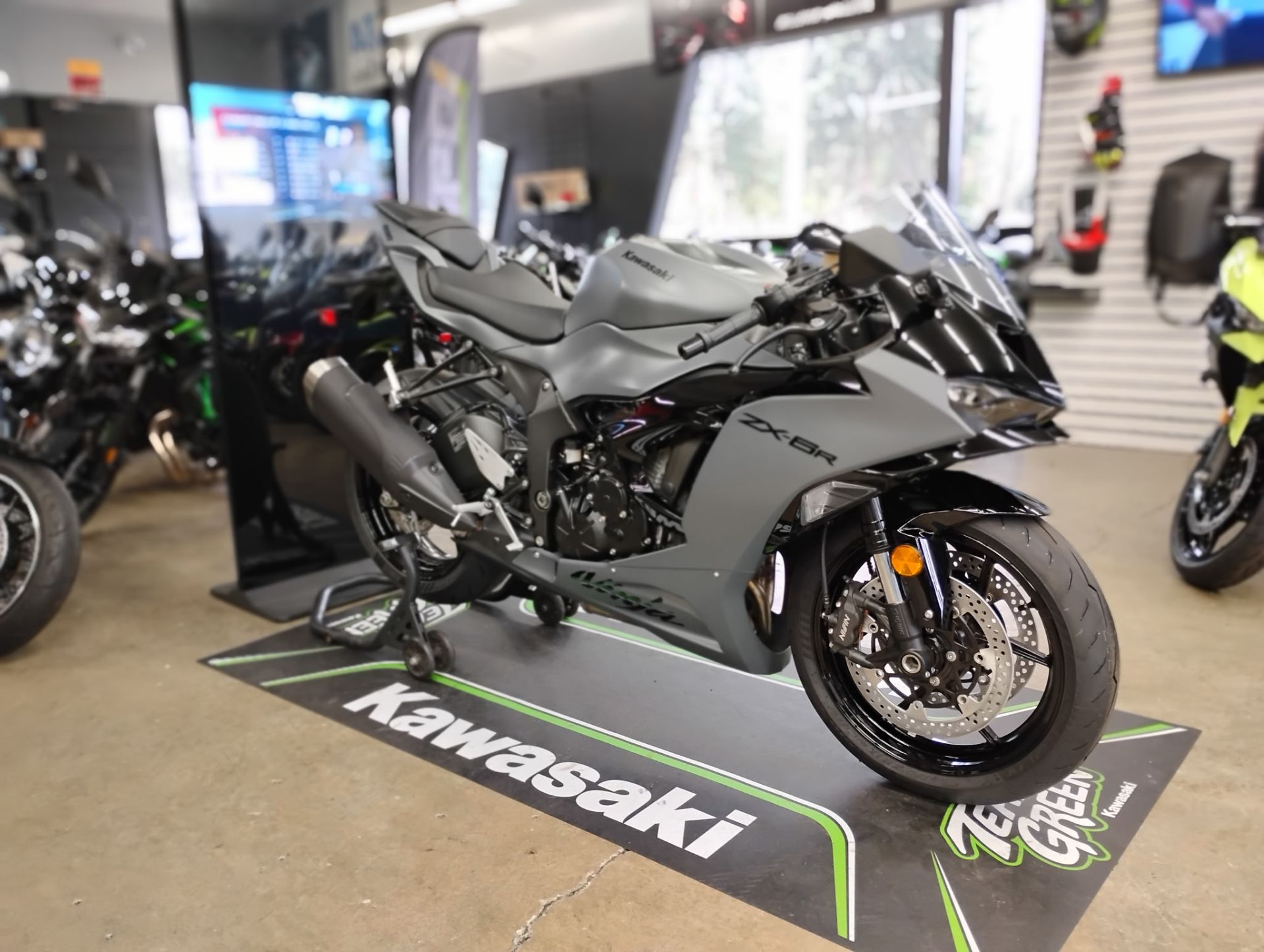 ★ワワ★ 2025 Kawasaki Ninja® ZX™-6R KRT Edition ABS Lime Green / Ebony