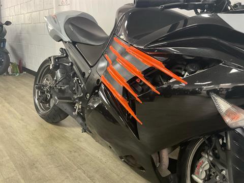 Used 2016 Kawasaki Ninja ZX-14R ABS SE, Sanford FL | Specs, Price, Photos | Metallic Matte Carbon Gray KAW001280 Used 2016 Kawasaki Ninja ZX-14R ABS SE, Sanford FL | Specs, Price, Photos | Metallic Matte Carbon Gray KAW001280