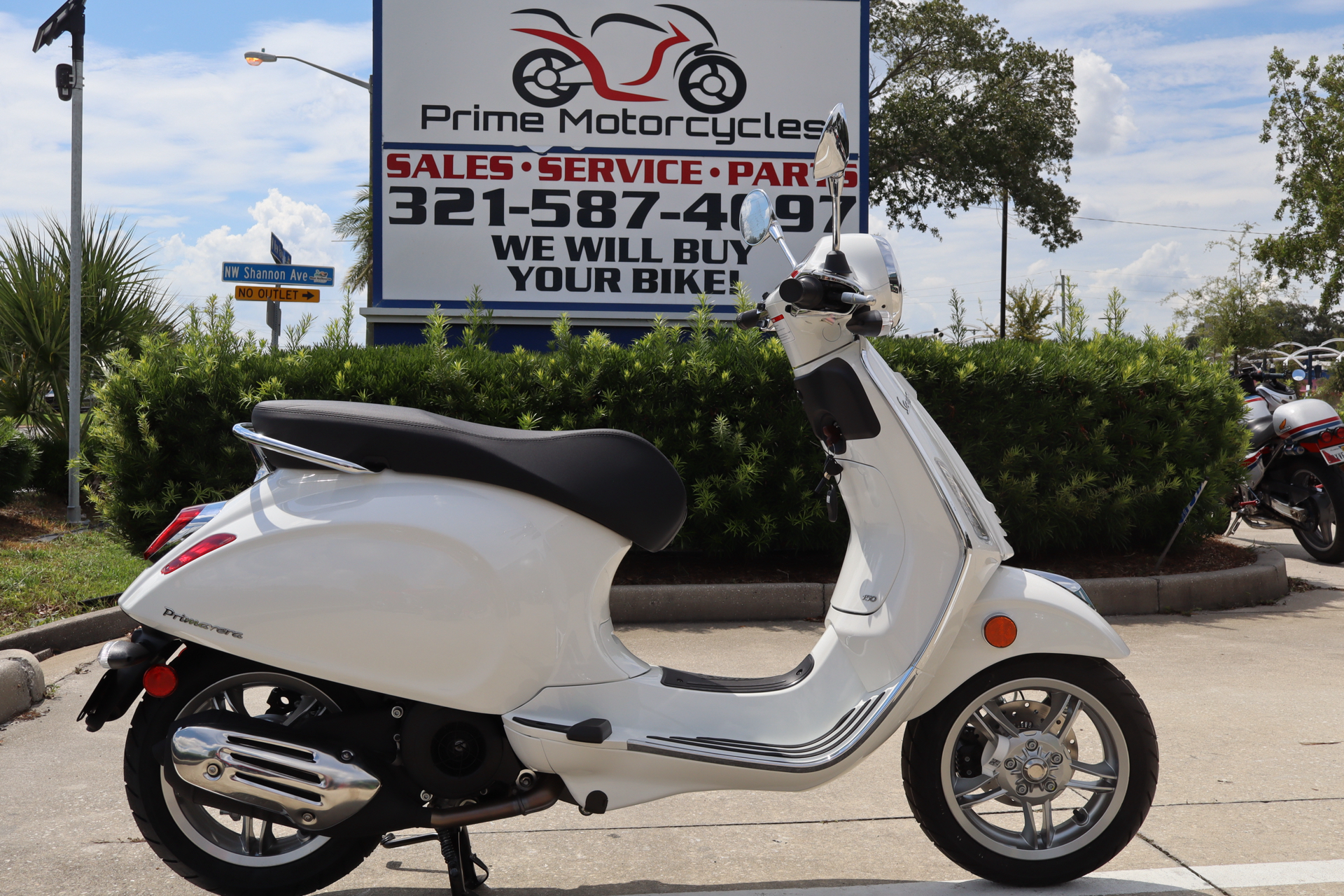 New 2025 Vespa Primavera 150, Melbourne FL | Specs, Price, Photos