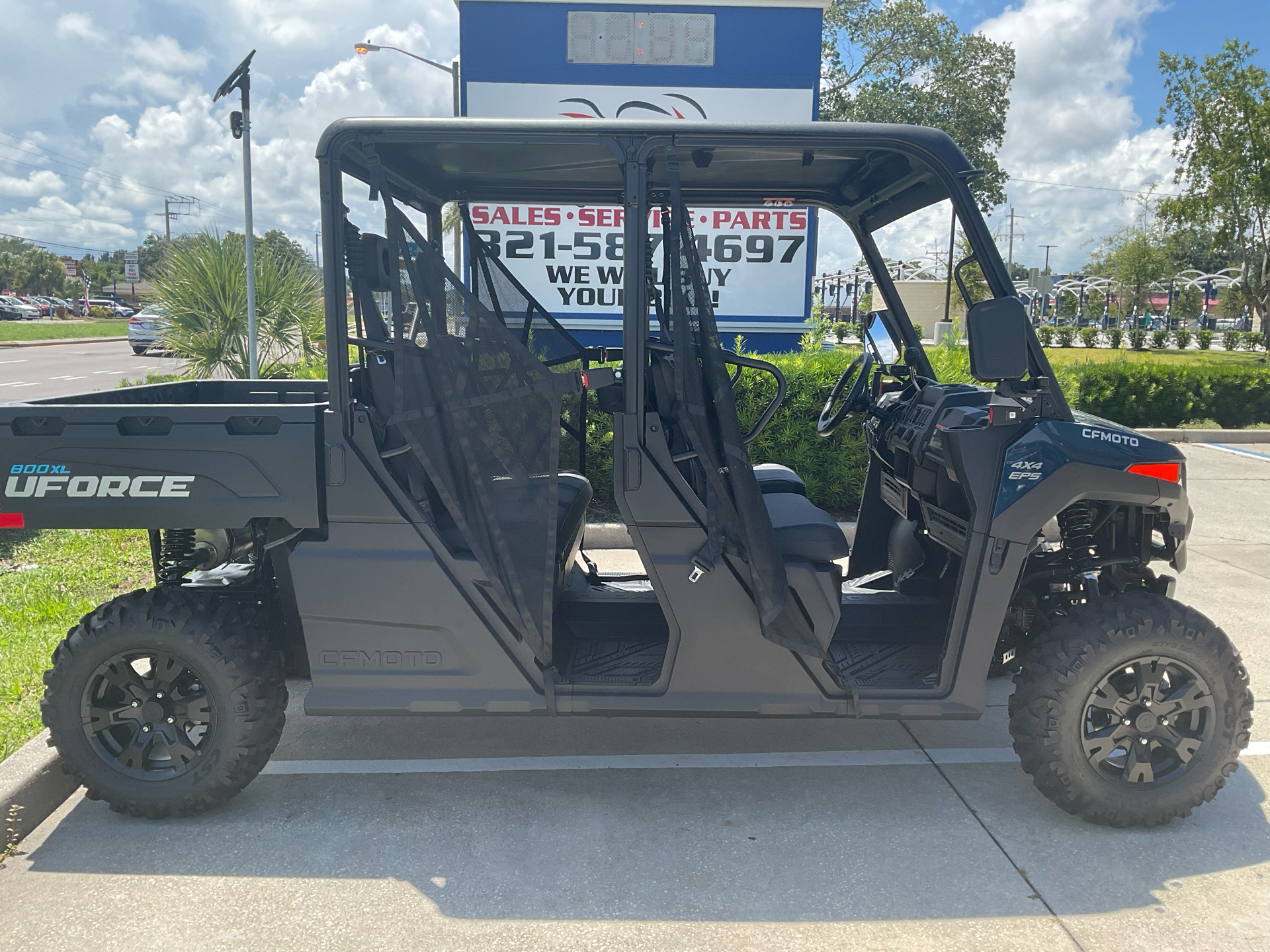 画像の2つ New 2025 CFMOTO UForce 800 XL, Melbourne FL | Specs, Price