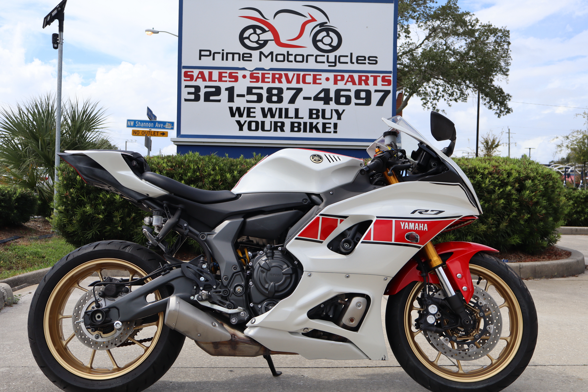 Used 2022 Yamaha YZF-R7 World GP 60th Anniversary Edition