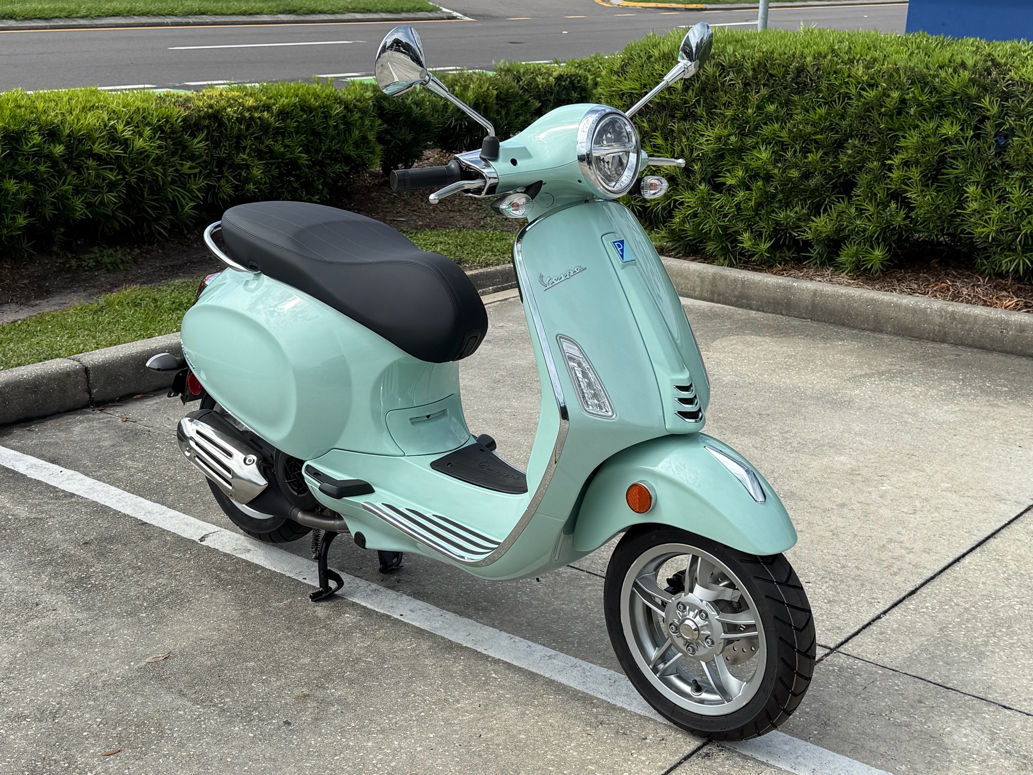 New 2025 Vespa Primavera 150, Melbourne FL | Specs, Price, Photos
