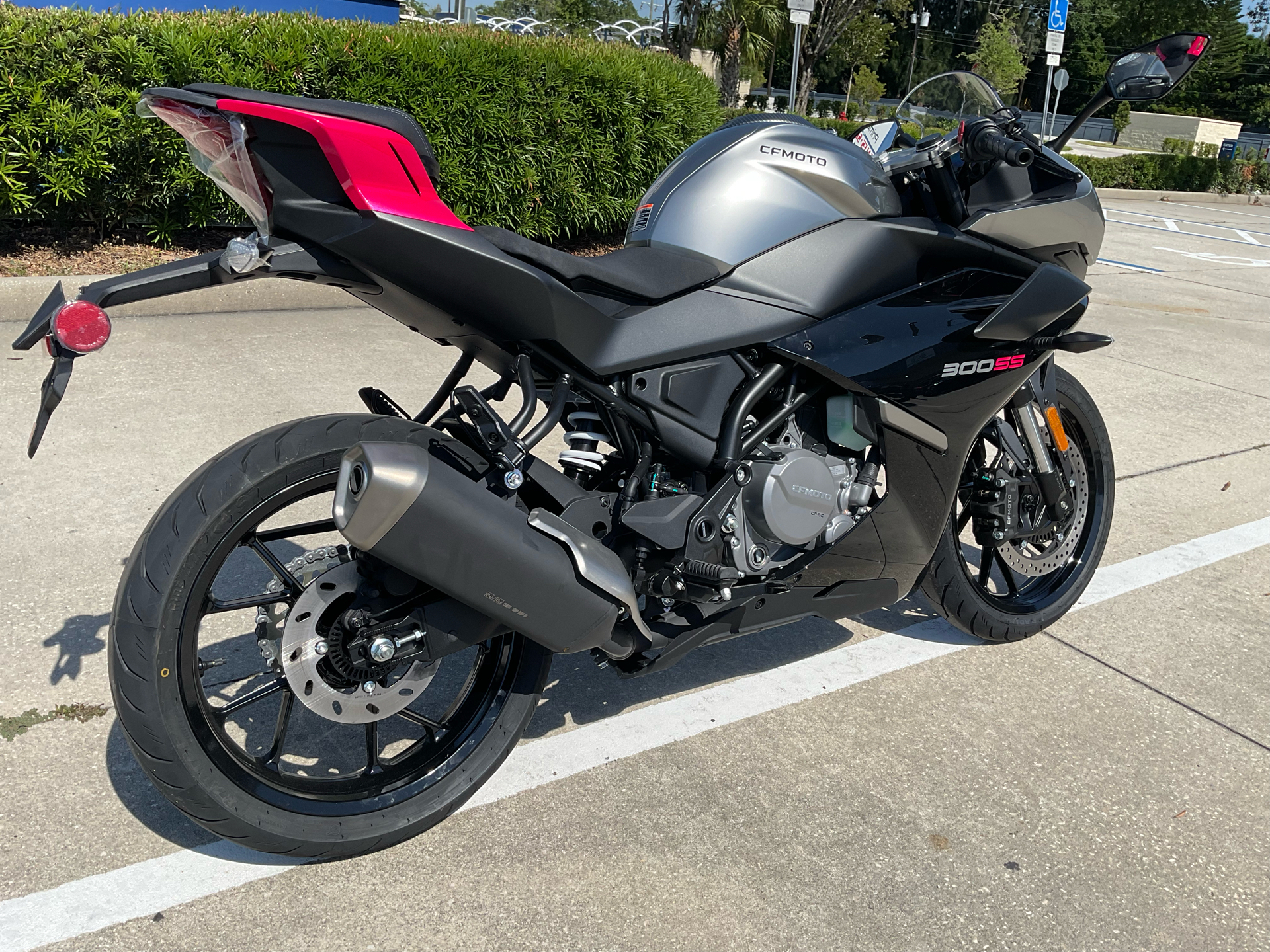 New 2025 CFMOTO 300SS, Melbourne FL | Specs, Price, Photos