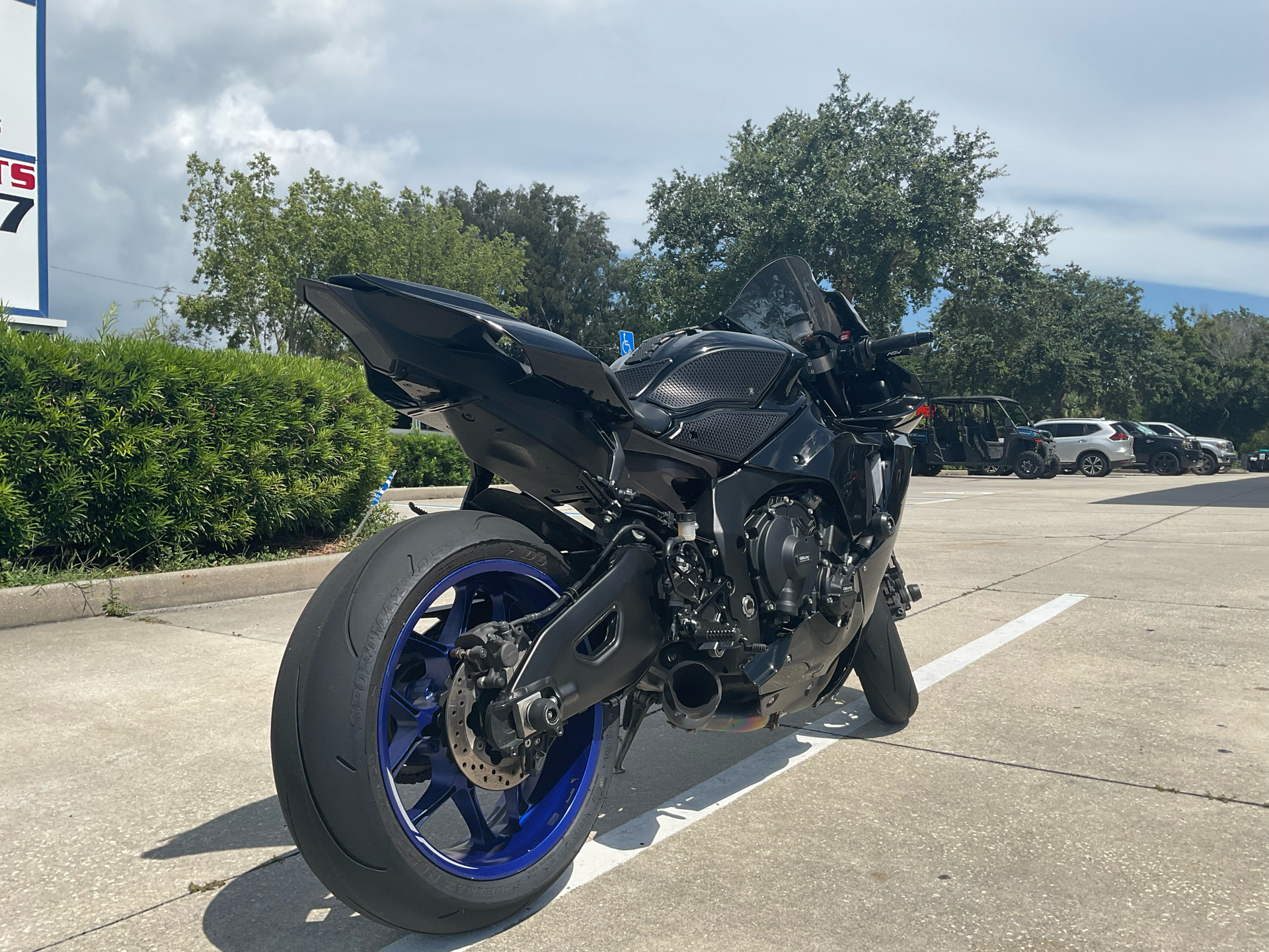 Used 2023 Yamaha YZF-R1, Melbourne FL | Specs, Price, Photos