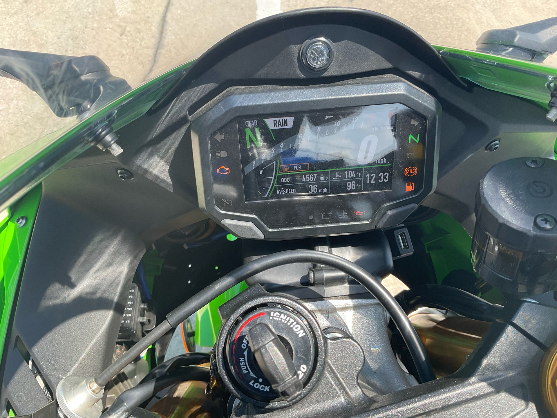 Dashboards（ダッシュボード）写真集 Used 2024 Kawasaki Ninja ZX-10R 40th Anniversary Edition ABS