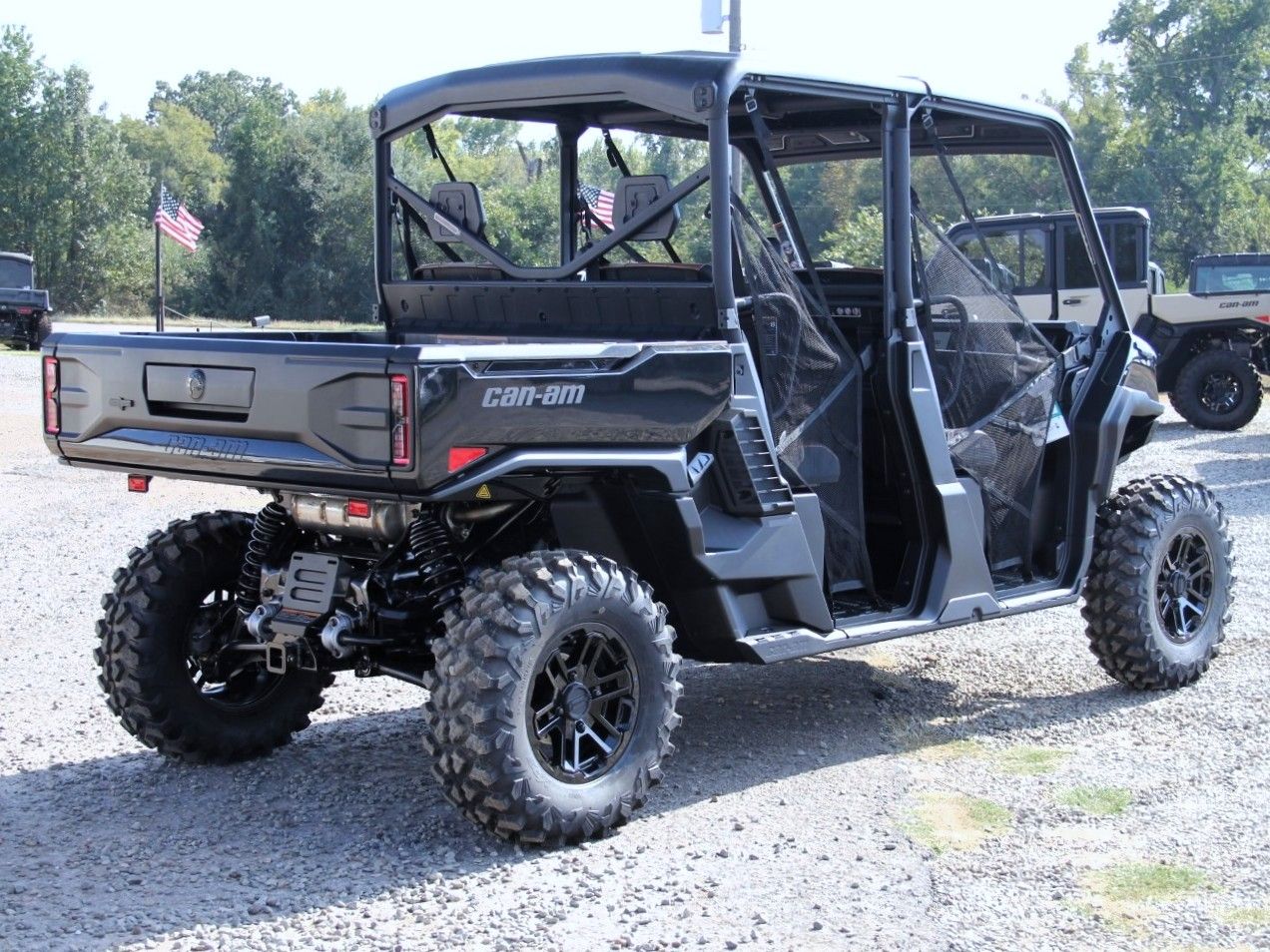 2026 Can-Am™ Defender MAX Lone Star HD11 7