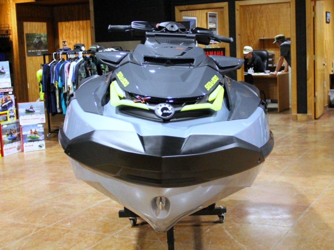 2026 Sea-Doo RXT-X 325 + Tech Package 2