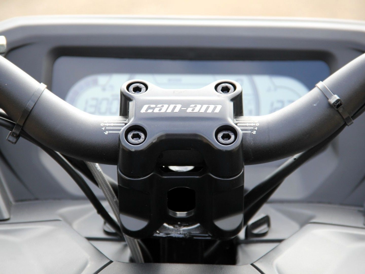 2026 Can-Am™ Outlander Backcountry 1000R 12