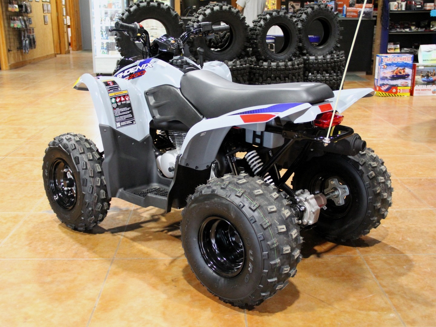 2026 Polaris Phoenix 200 5