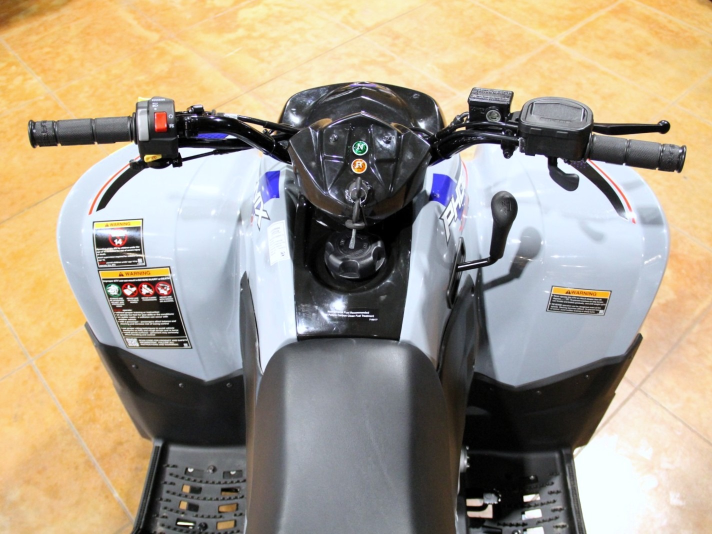 2026 Polaris Phoenix 200 10