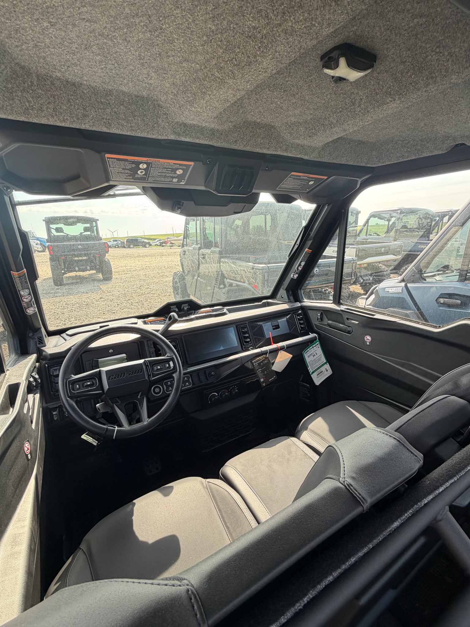 2026 Can-Am™ Defender MAX XT CAB HD11 with 10.25 in. touchscree 6