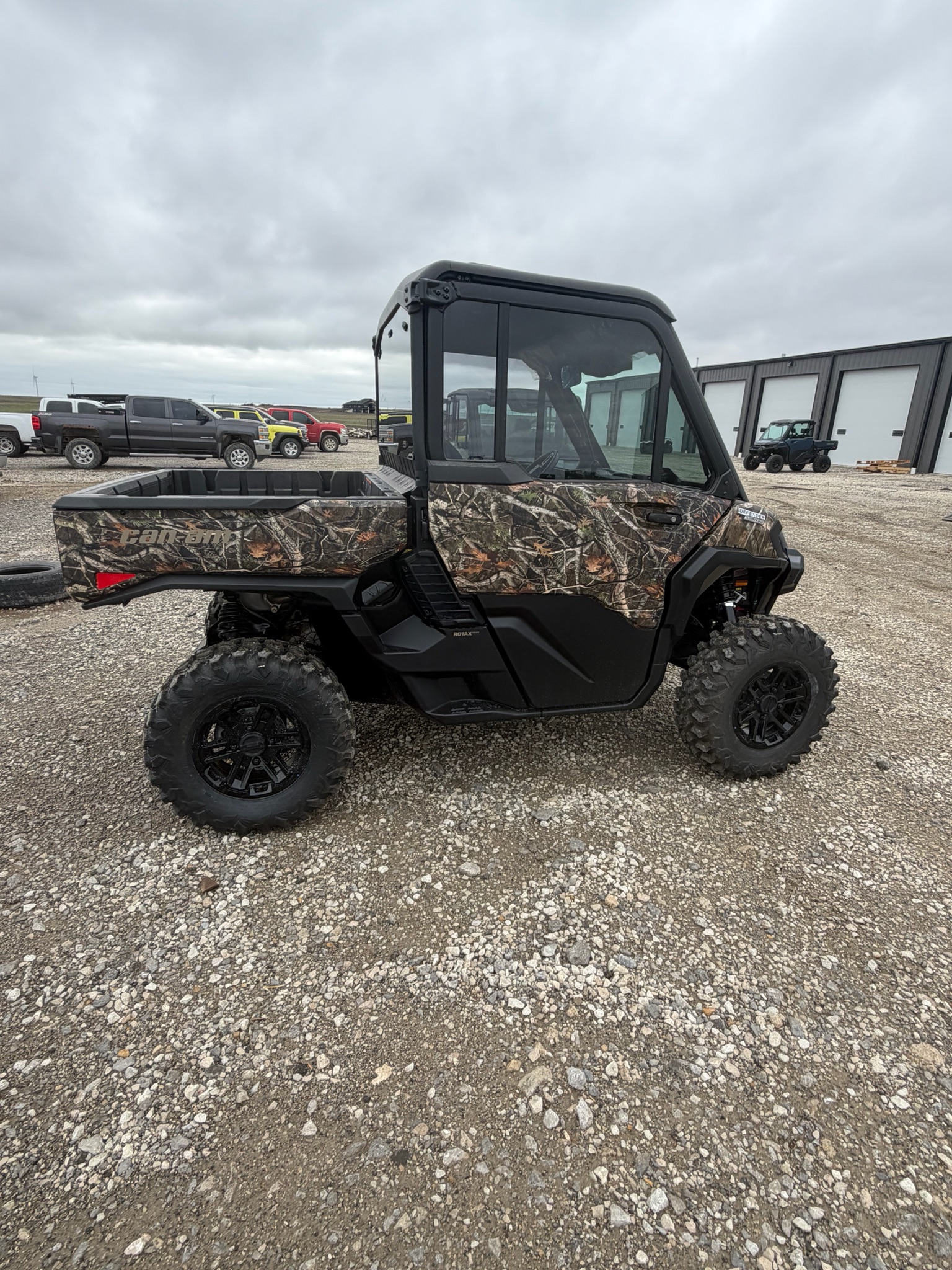 2026 Can-Am™ Defender Limited HD11 3