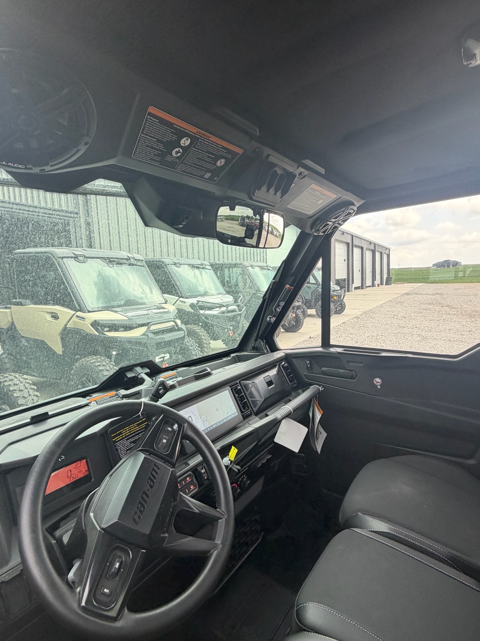 2026 Can-Am™ Defender Limited HD11 7