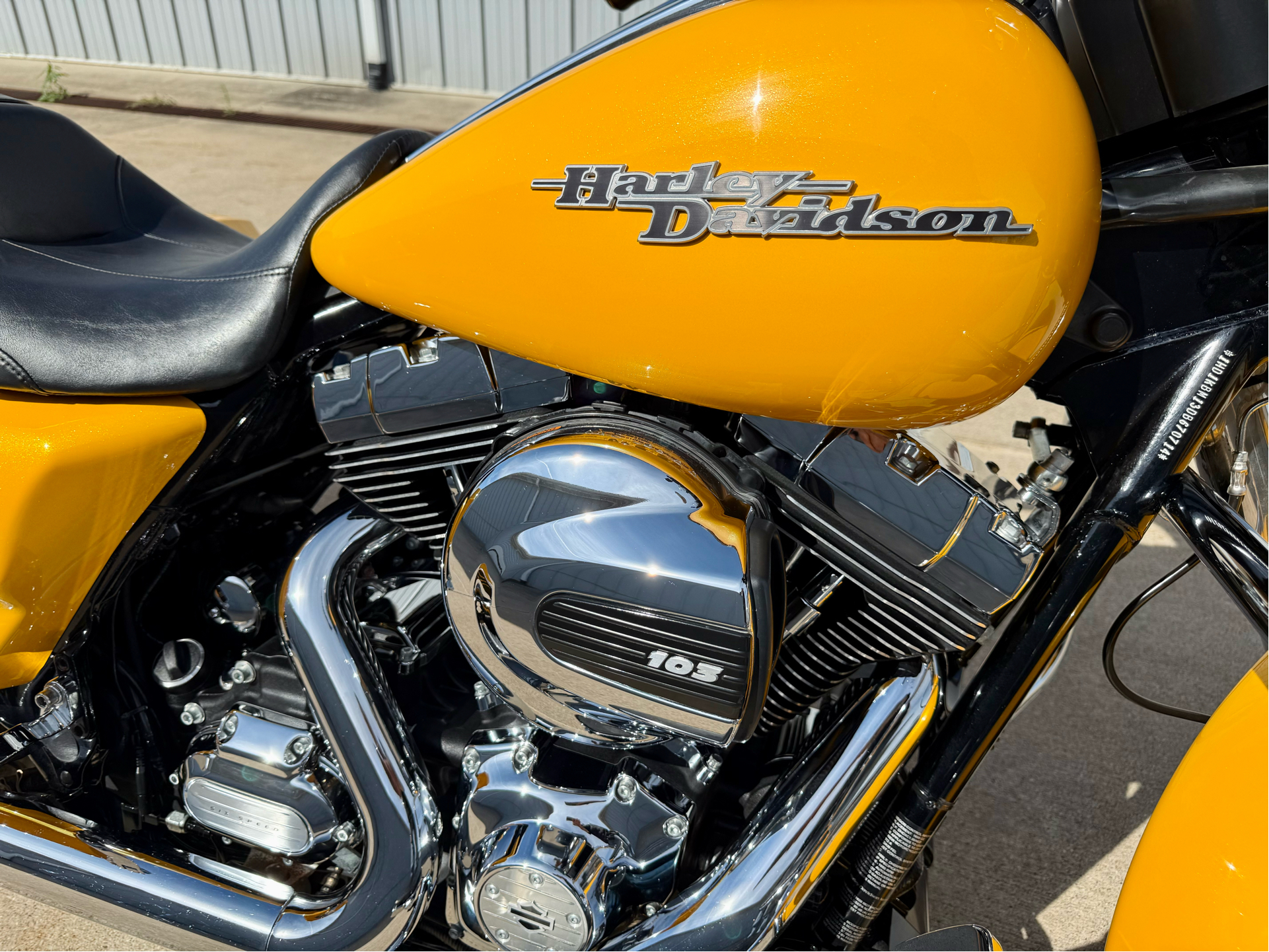 Used 2013 Harley-Davidson Street Glide® Chrome Yellow Pearl | Motorcycles  in Fremont MI | 670714, image size:1921x1441