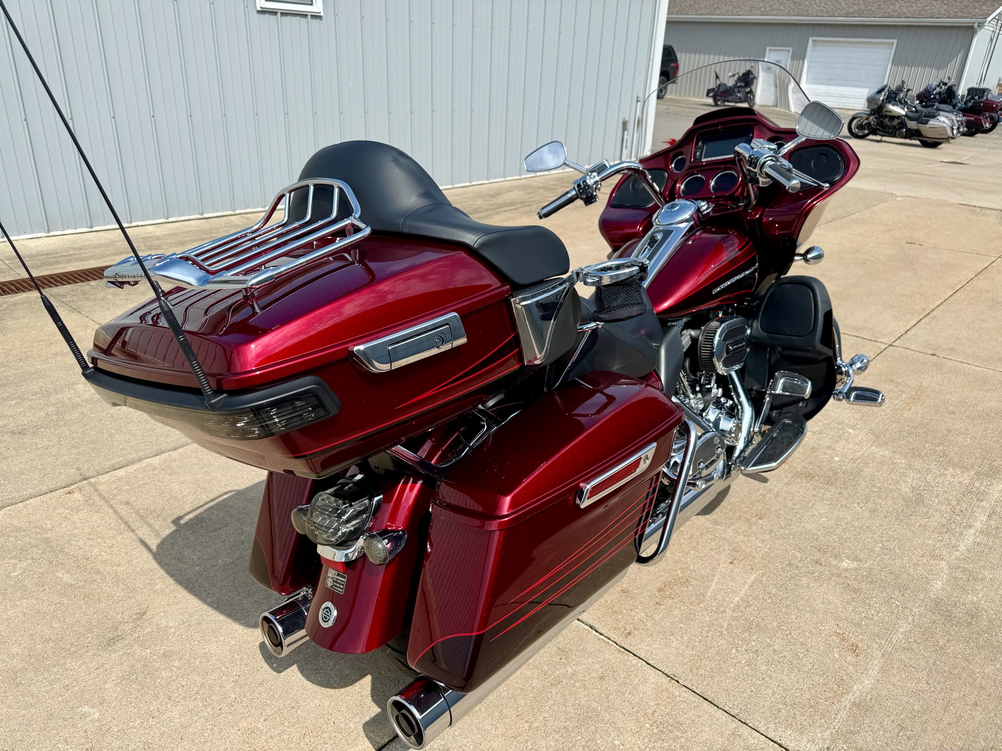 2015 Harley-Davidson CVO Road Glide® Ultra 4