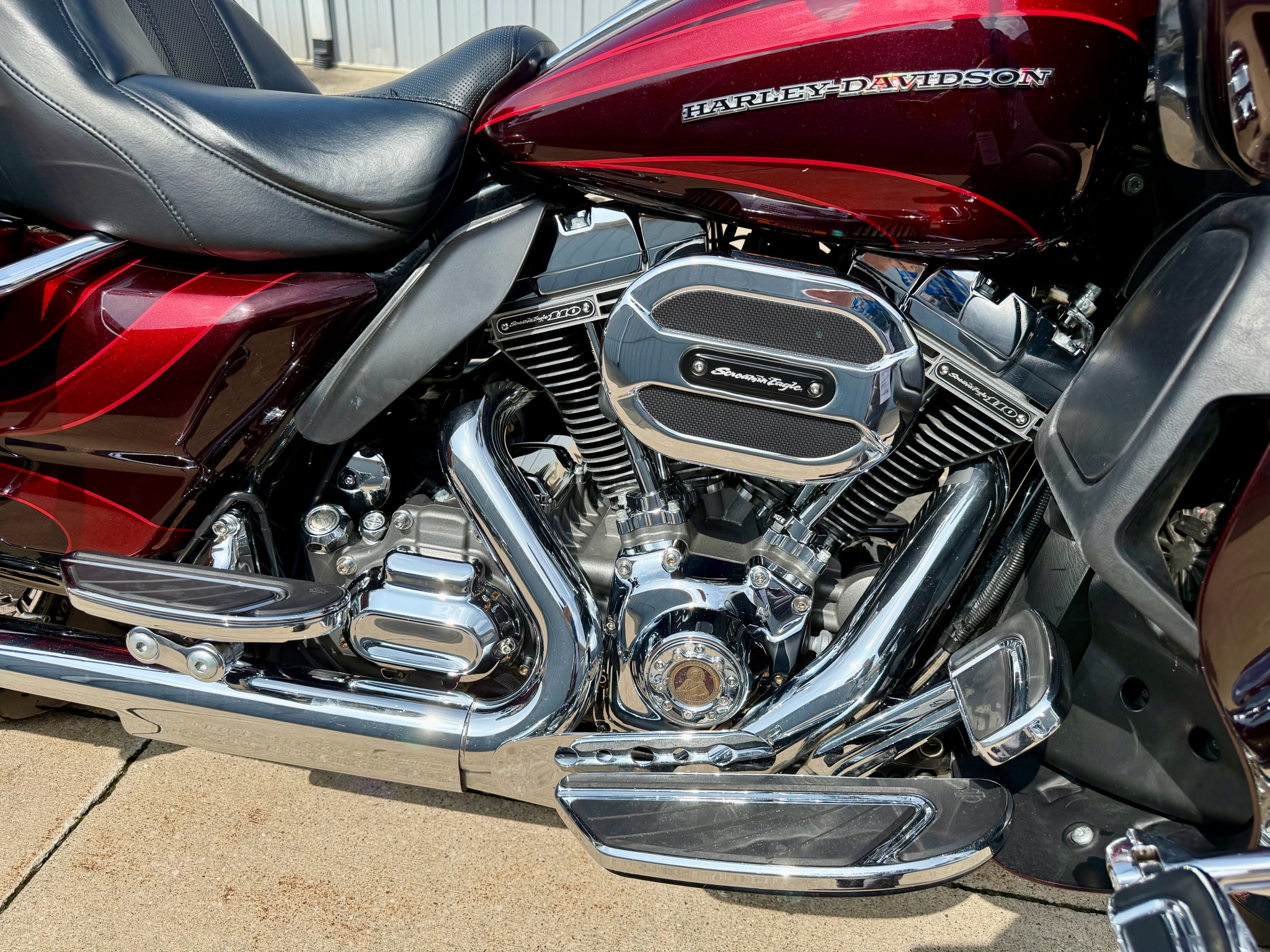 2015 Harley-Davidson CVO Road Glide® Ultra 5