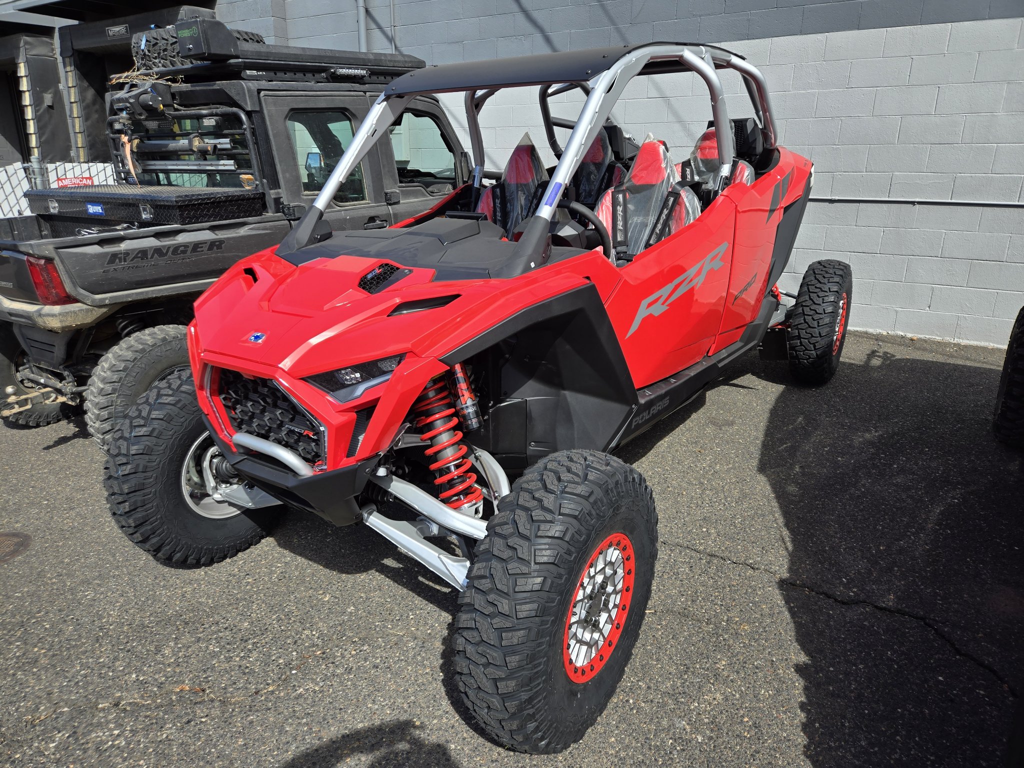 2026 Polaris RZR Pro R 4 Ultimate 2
