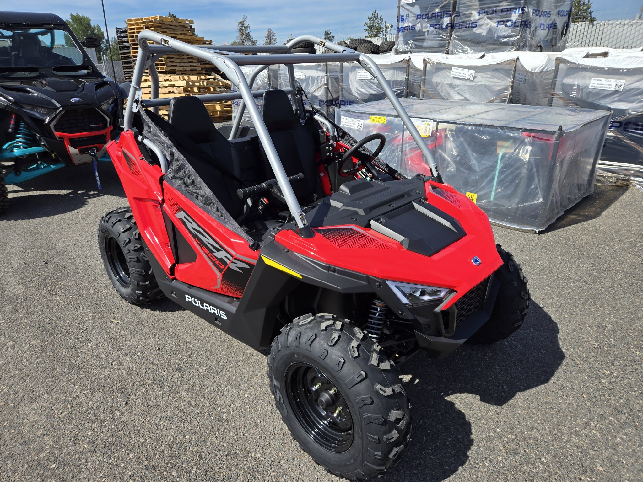 2026 Polaris RZR 200 EFI 1