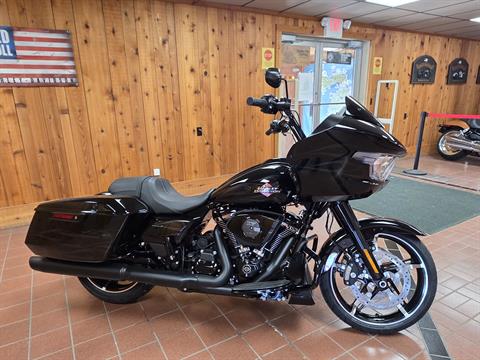 New 2025 Harley-Davidson Road Glide®, Michigan Center MI | Specs