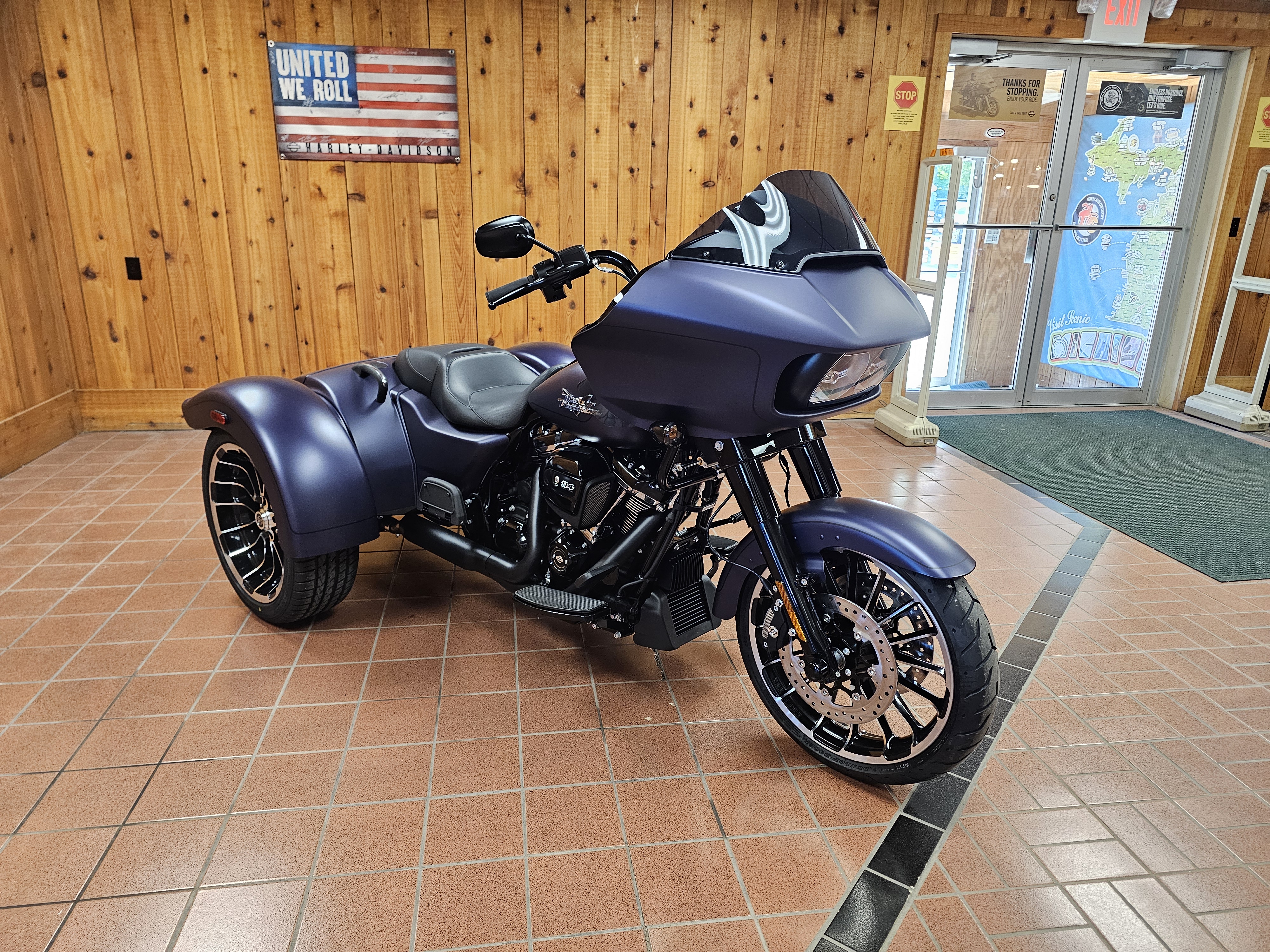 New 2025 Harley-Davidson Road Glide® 3 Motorcycle - Specs, Price
