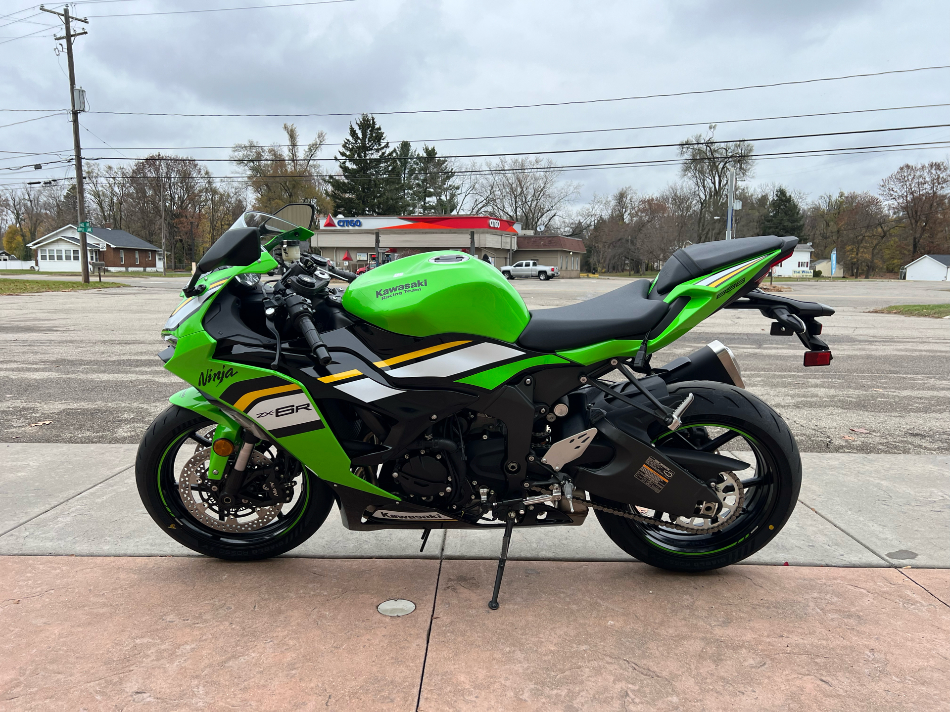New 2025 Kawasaki Ninja ZX-6R, Michigan Center MI | Specs