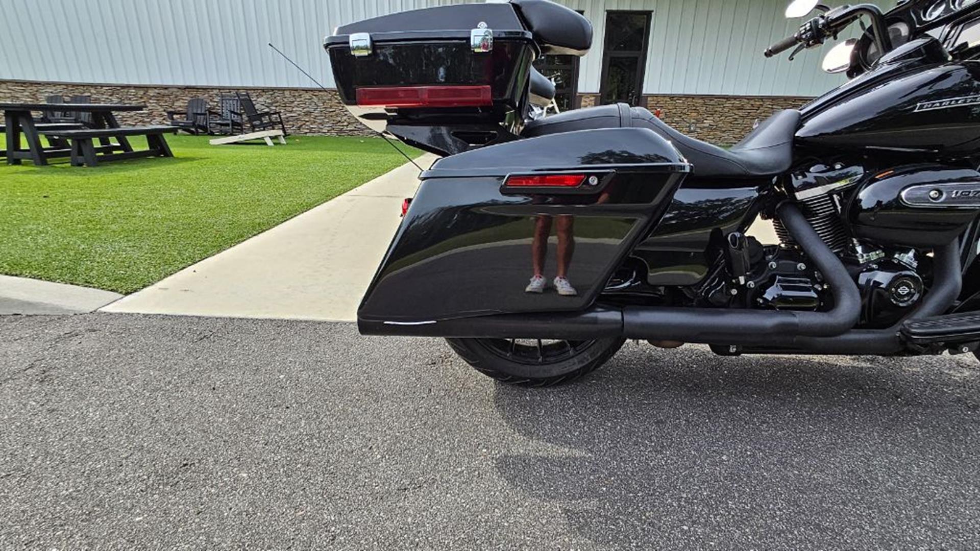 2018 Harley-Davidson Street Glide® Special 3