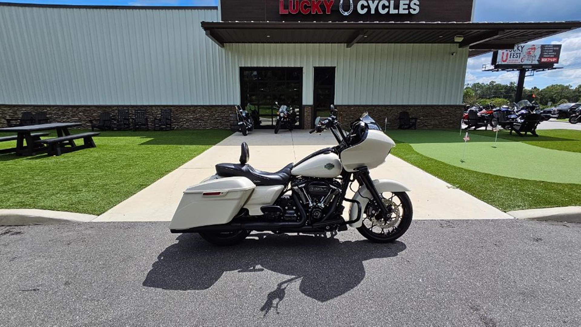 2022 Harley-Davidson Road Glide® Special 2