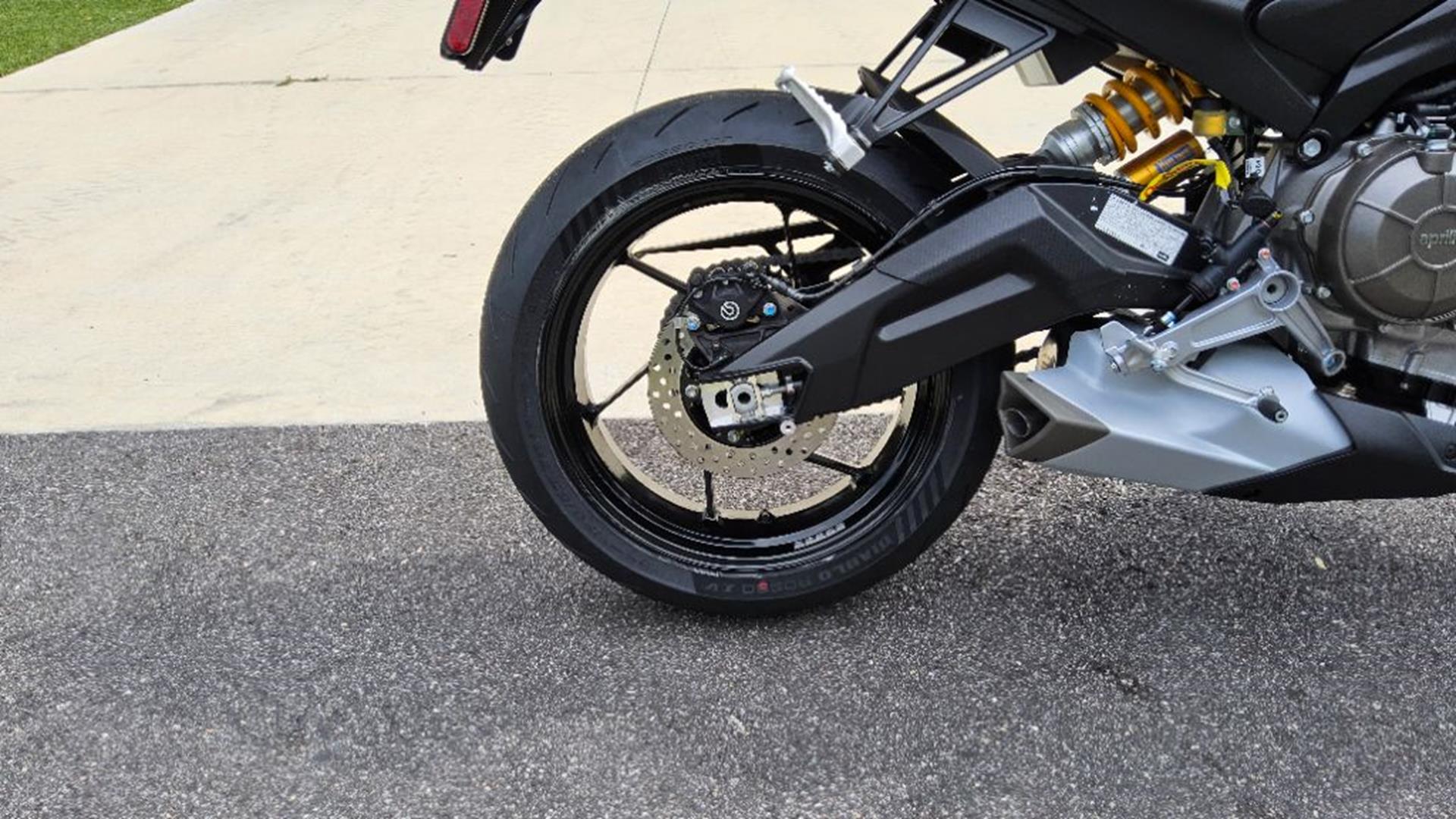 2027 Aprilia Tuono 660 Factory 3