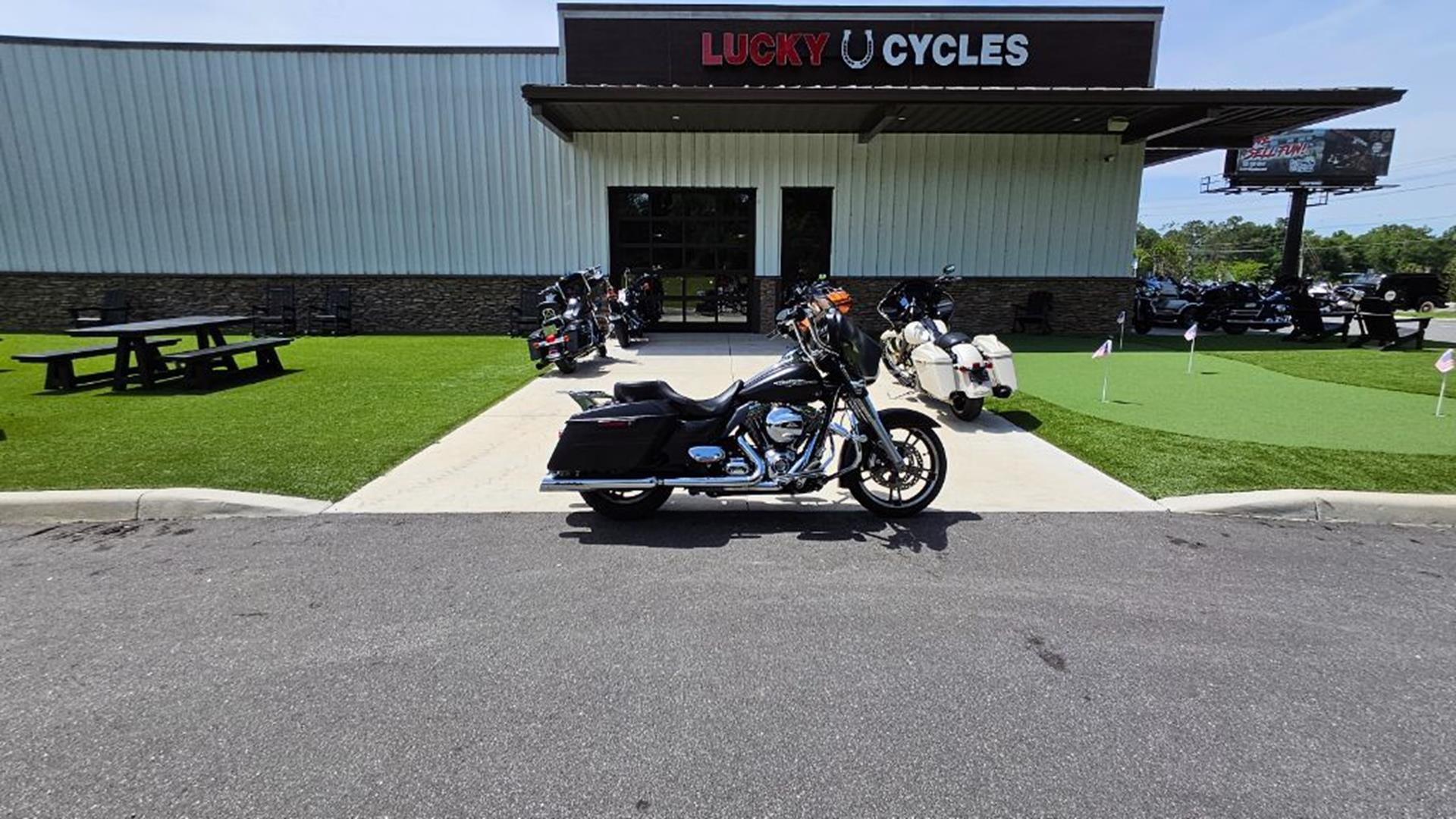 2015 Harley-Davidson Street Glide® Special 2
