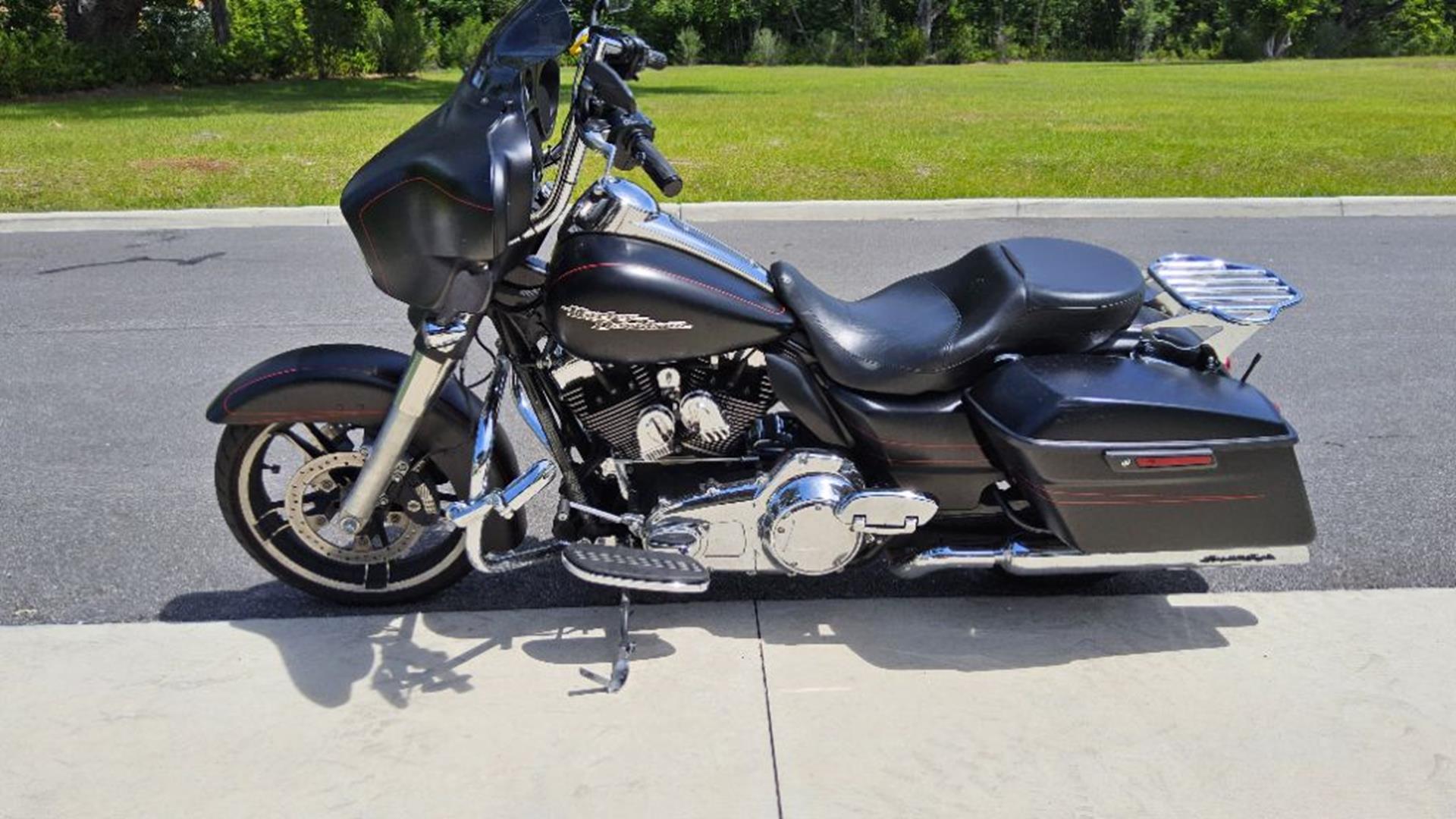 2015 Harley-Davidson Street Glide® Special 10