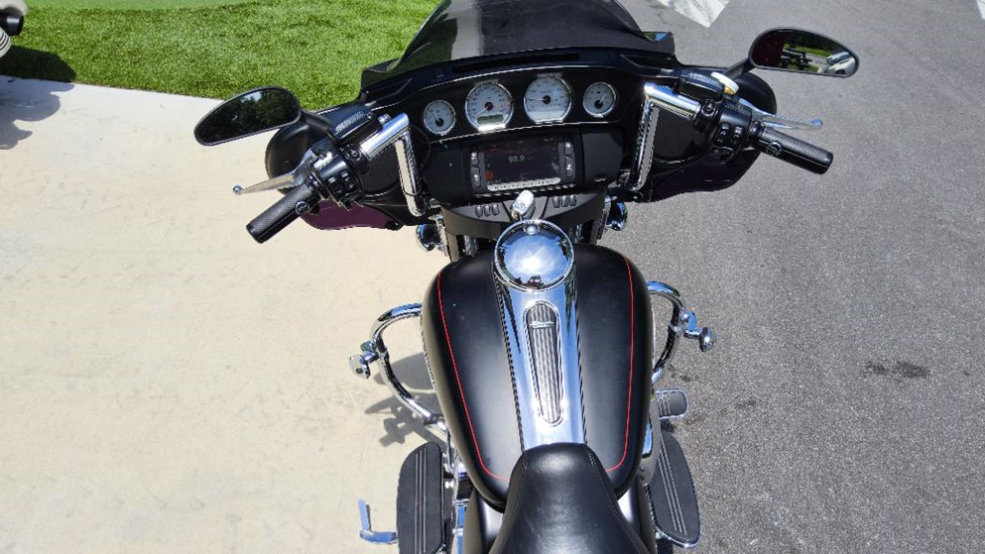 2015 Harley-Davidson Street Glide® Special 12