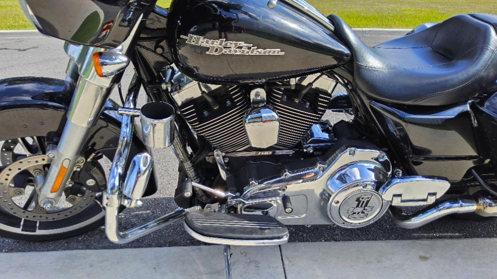 2015 Harley-Davidson Street Glide® 8