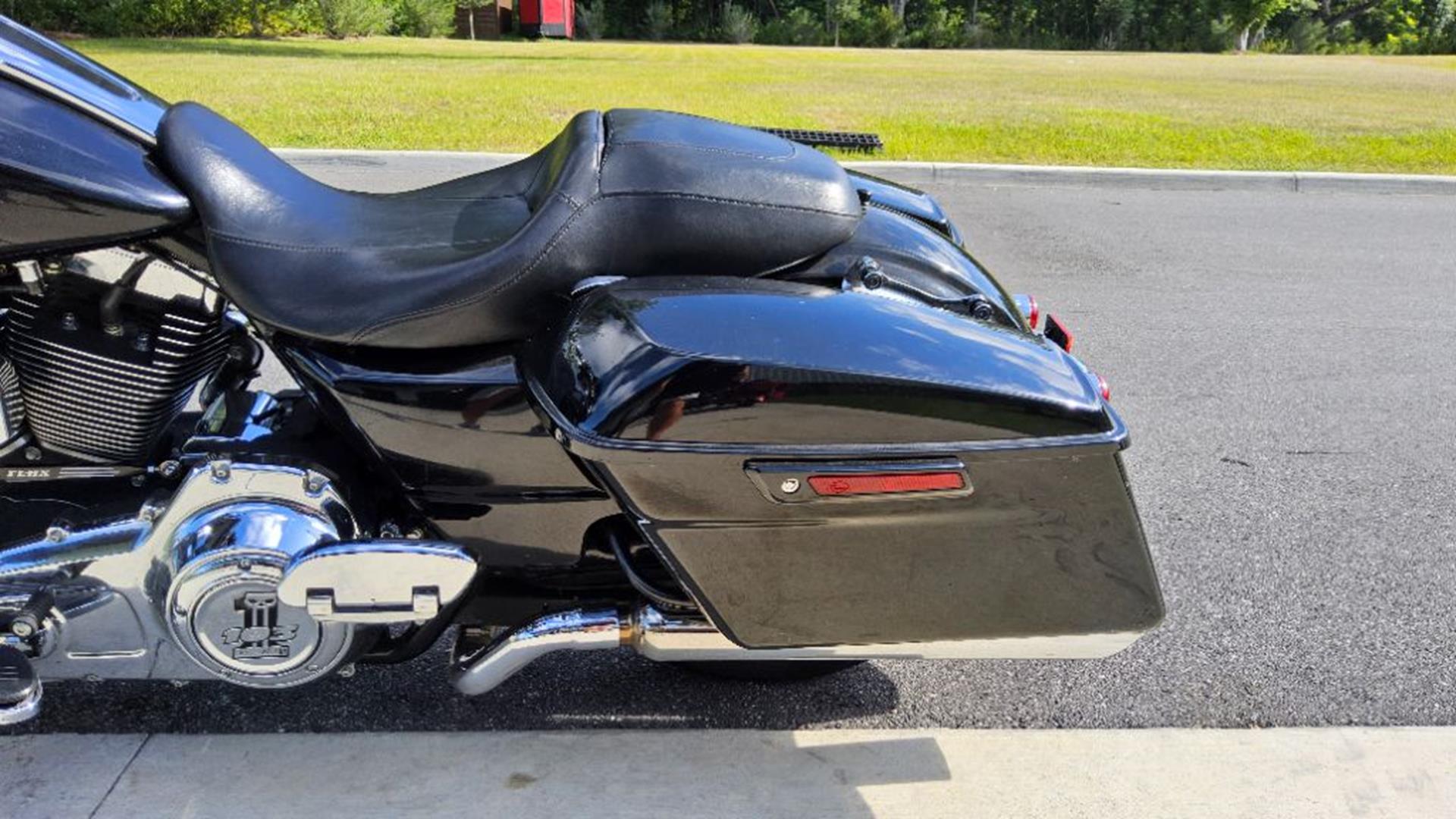 2015 Harley-Davidson Street Glide® 9