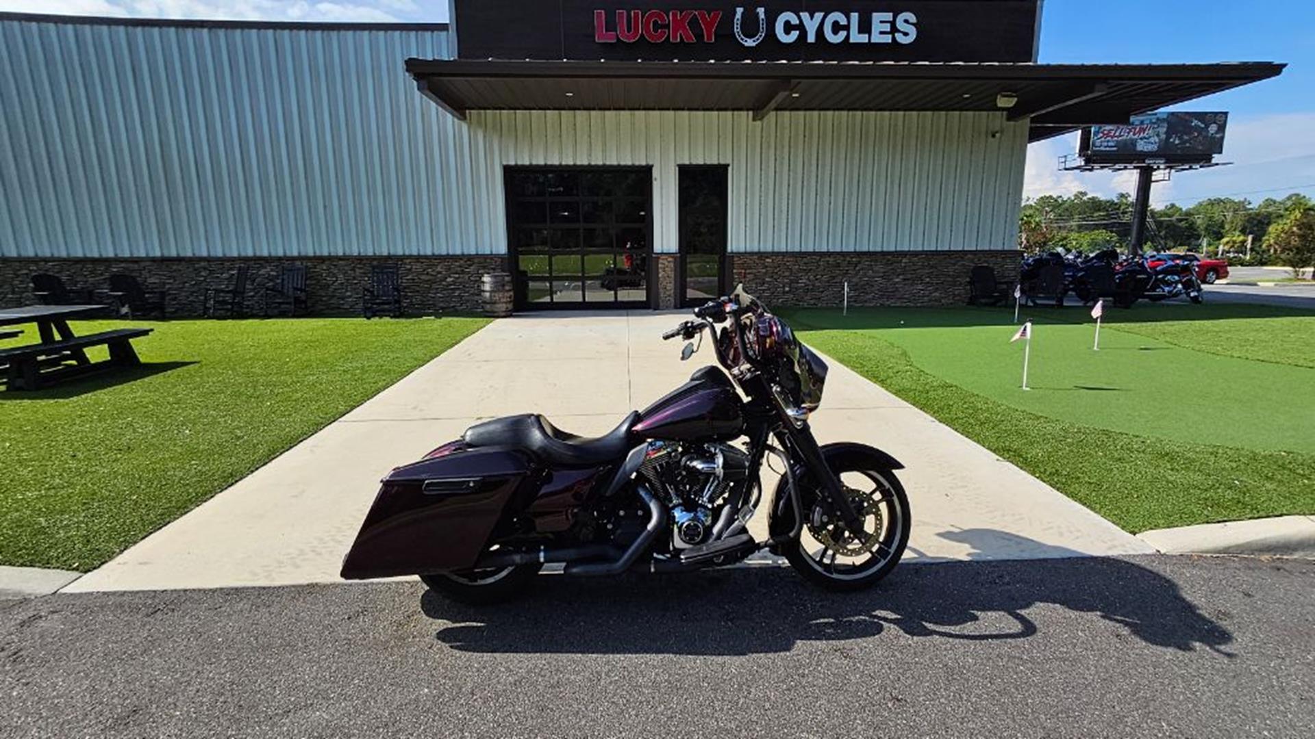 2014 Harley-Davidson Street Glide® Special 2