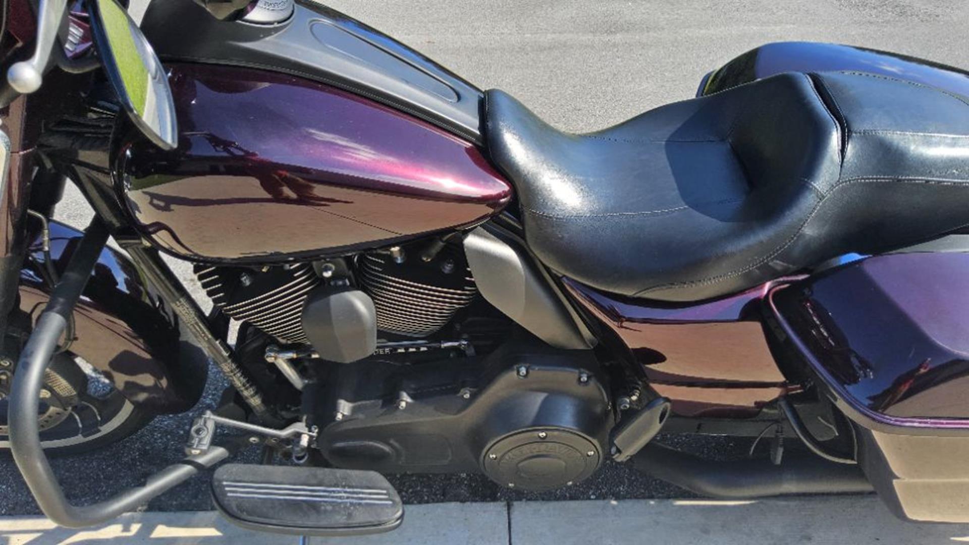 2014 Harley-Davidson Street Glide® Special 8