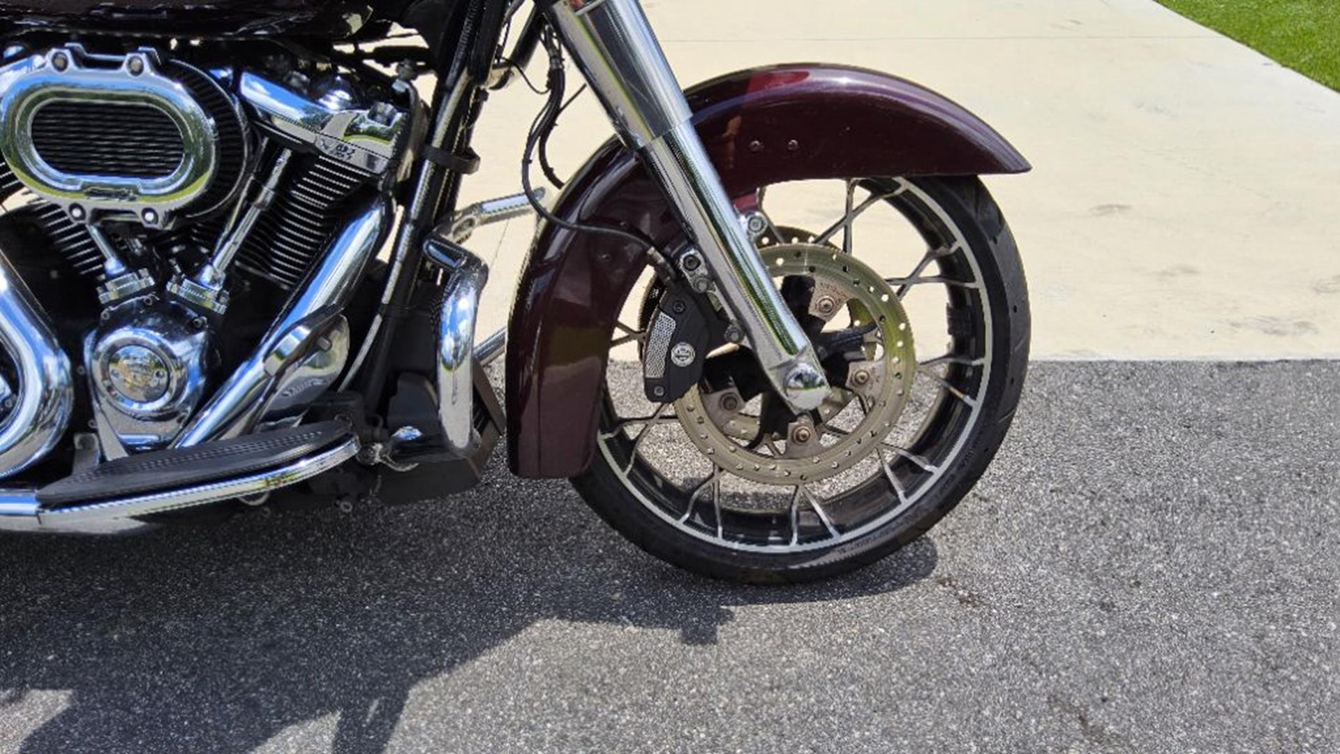 2021 Harley-Davidson Road Glide® Special 5