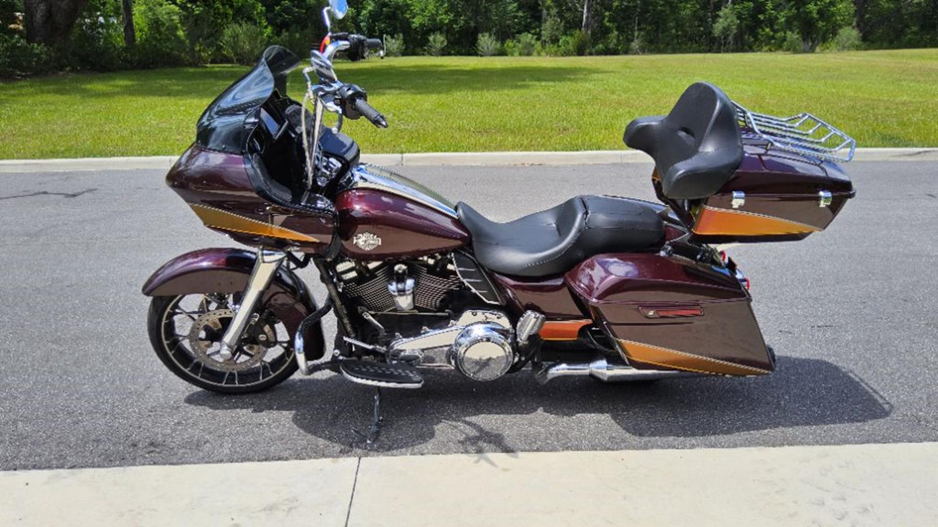2021 Harley-Davidson Road Glide® Special 10