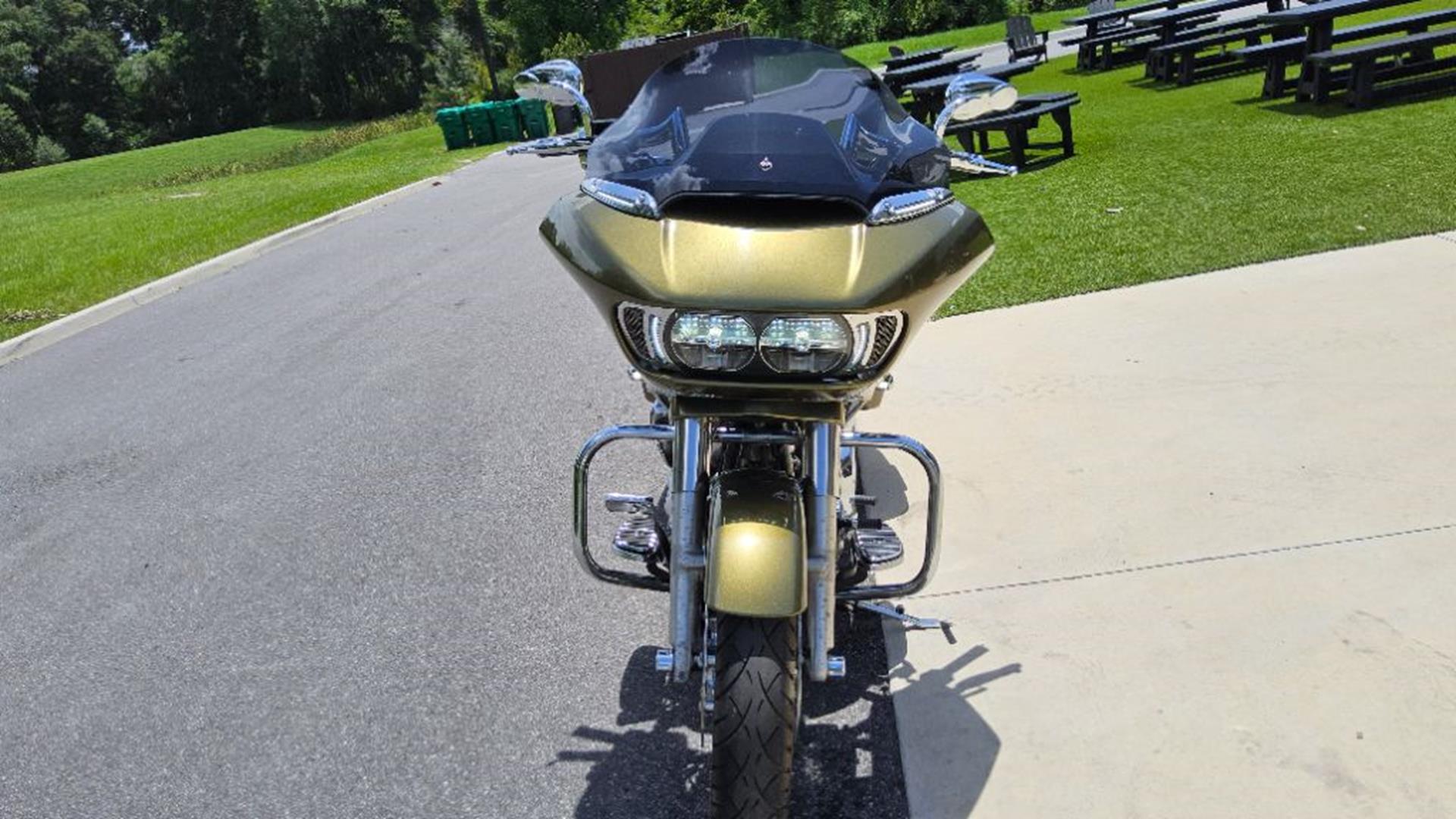 2017 Harley-Davidson Road Glide® Special 6