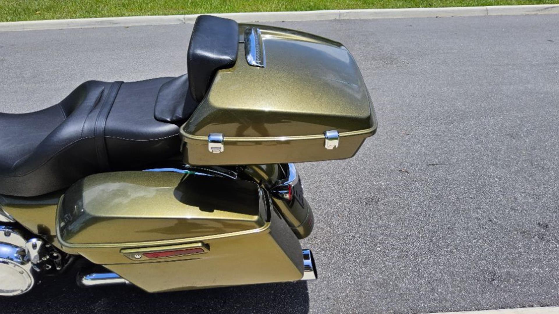 2017 Harley-Davidson Road Glide® Special 9