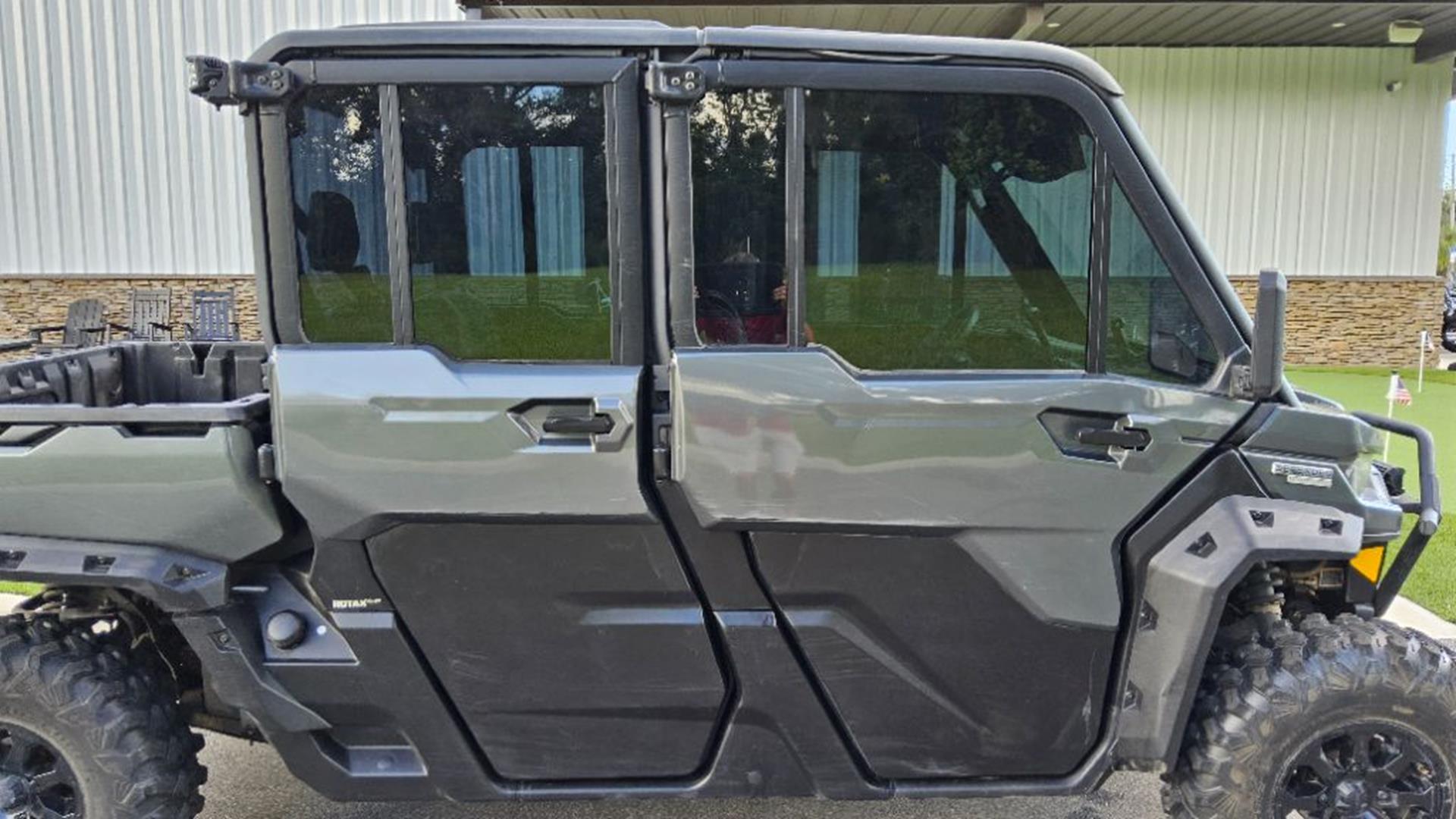 2023 Can-Am™ Defender MAX DPS HD9 4