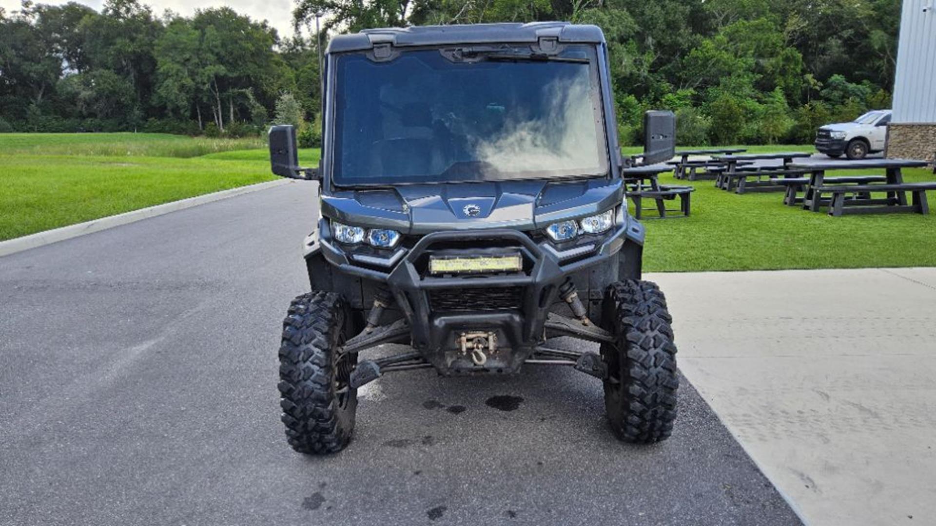 2023 Can-Am™ Defender MAX DPS HD9 6