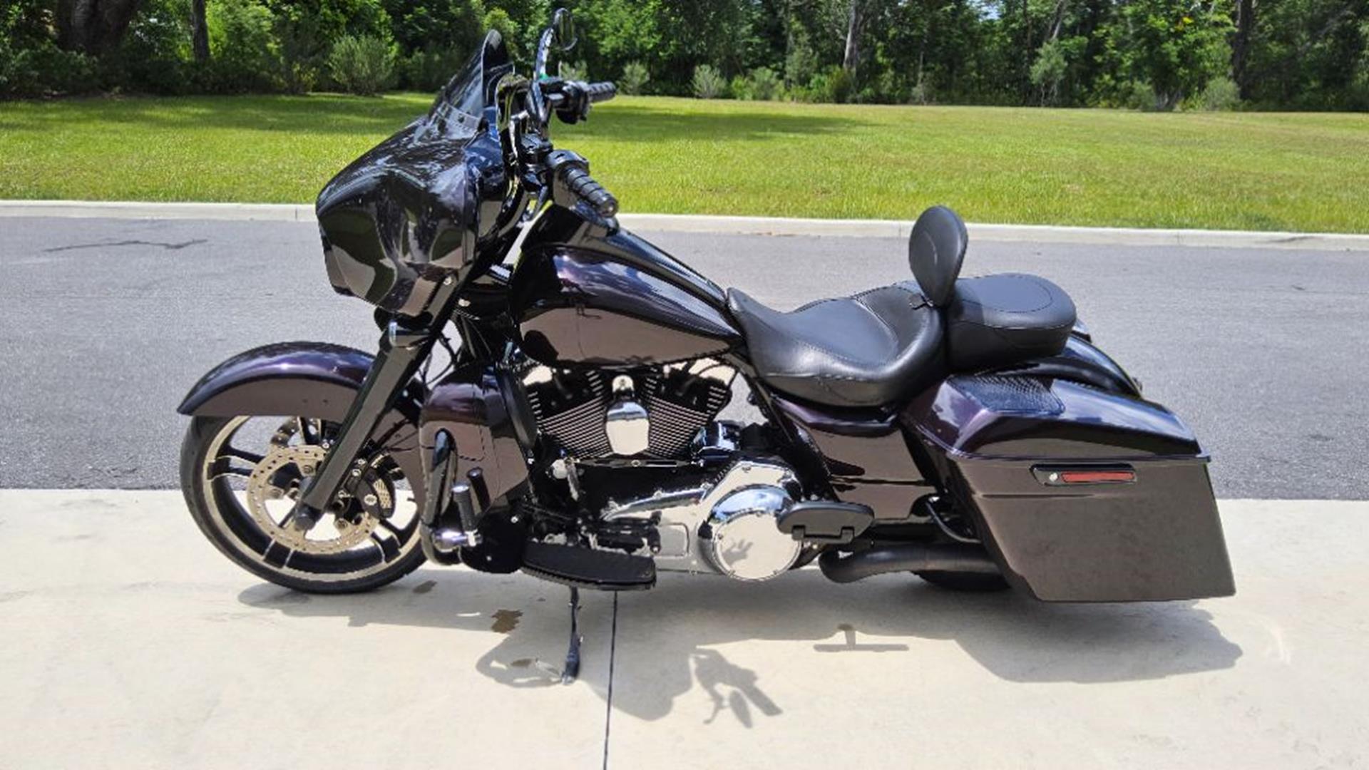 2016 Harley-Davidson Street Glide® Special 10