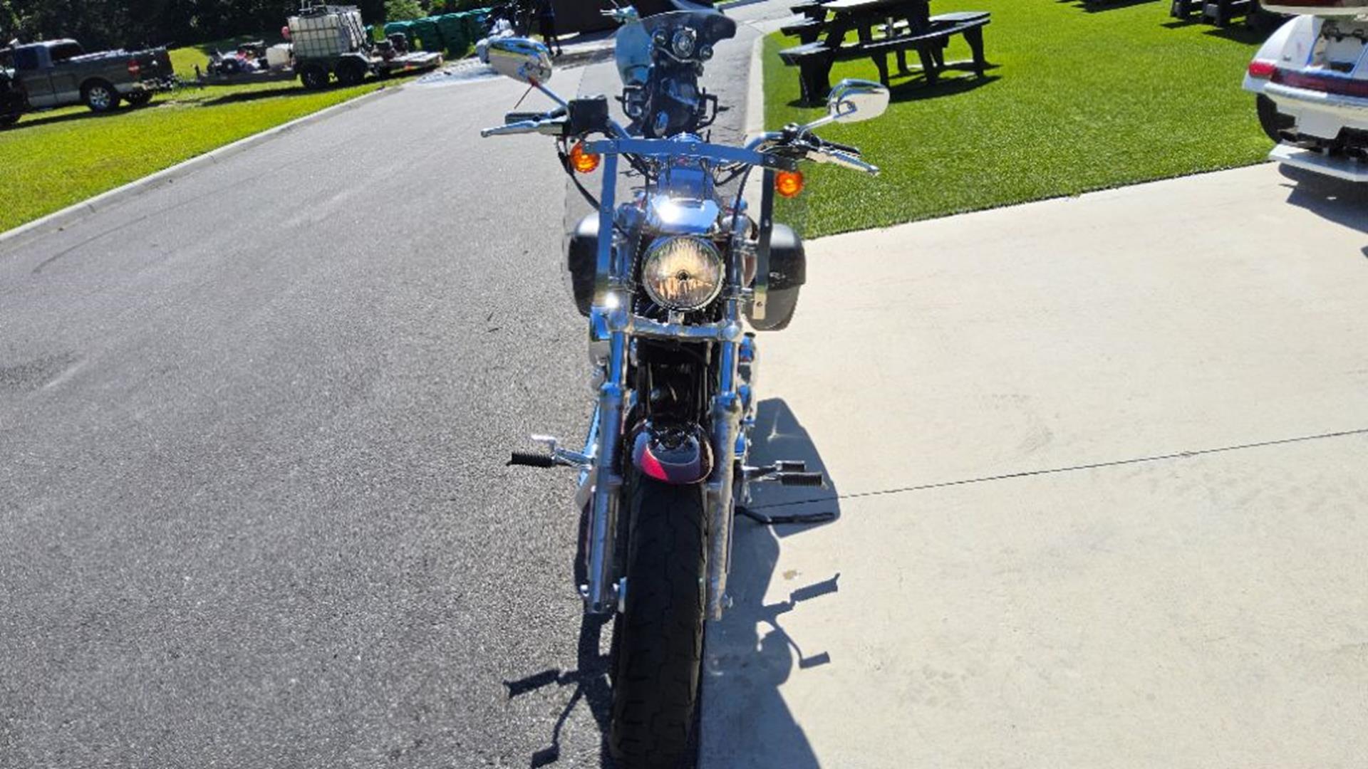 2015 Harley-Davidson 1200 Custom 6