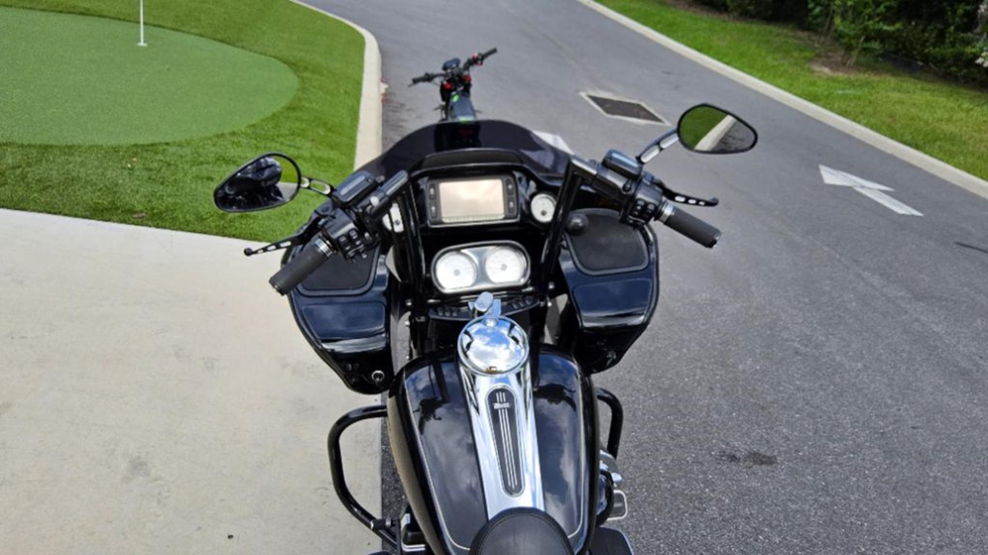 2016 Harley-Davidson Road Glide® Special 11