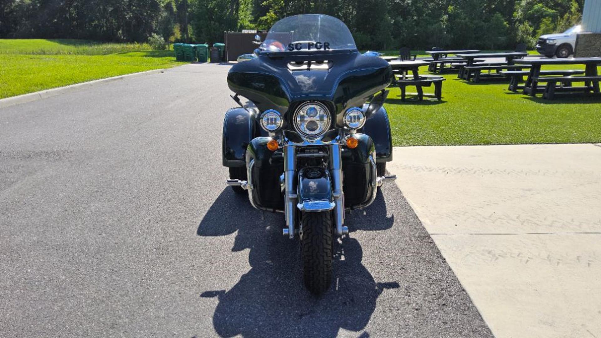 2024 Harley-Davidson Tri Glide® Ultra 6