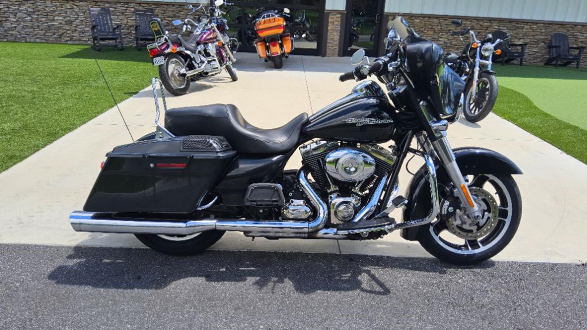 2012 Harley-Davidson Street Glide® 1