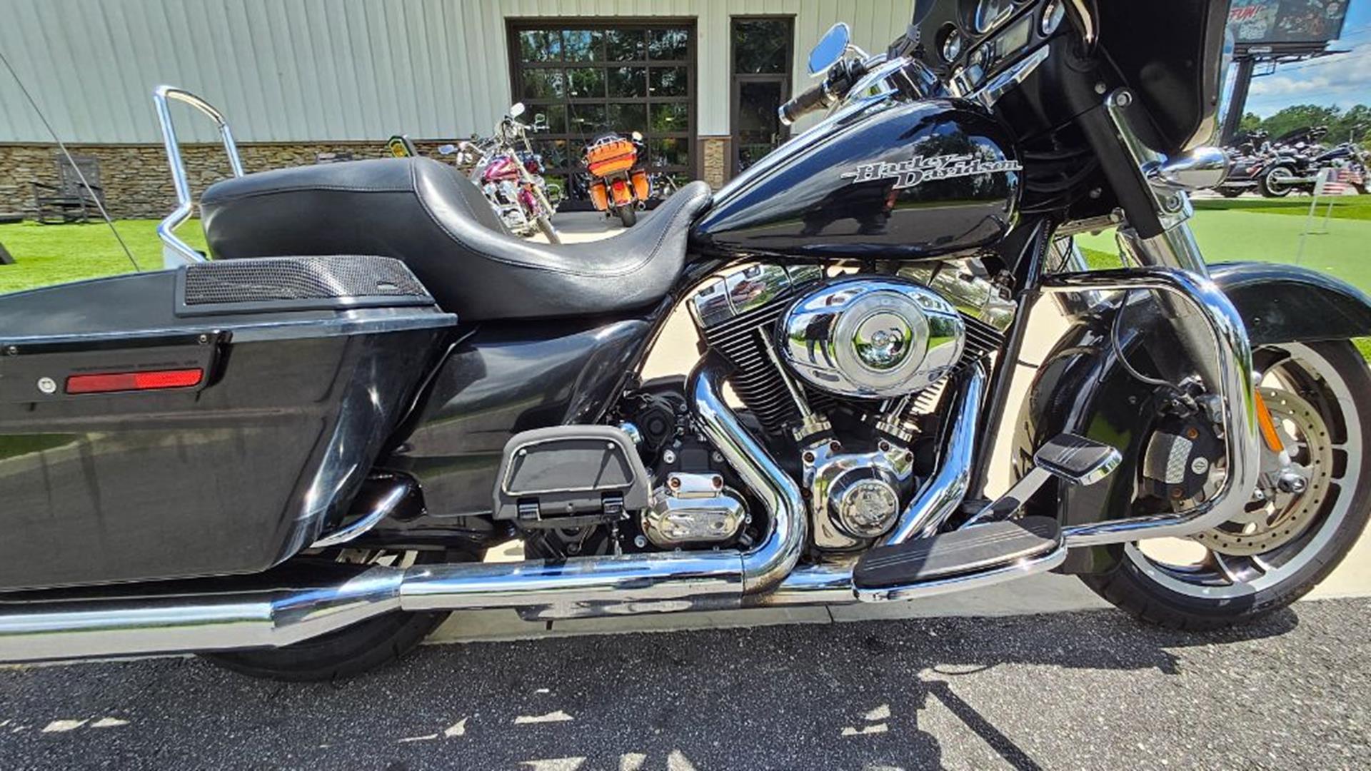 2012 Harley-Davidson Street Glide® 4