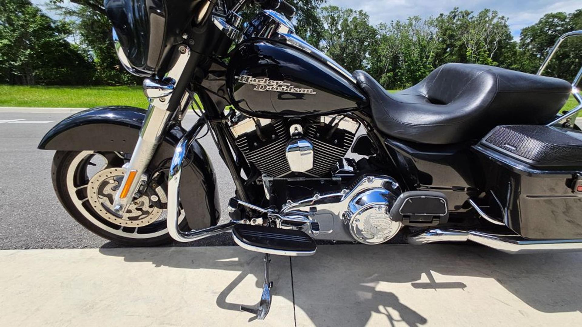 2012 Harley-Davidson Street Glide® 8